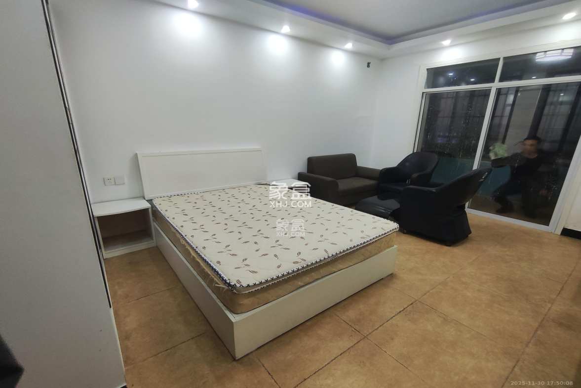 尚都花园城 1室1厅1卫 1300.0元/月 尚都花园城 1室1厅1卫 1300.0元/月室内图