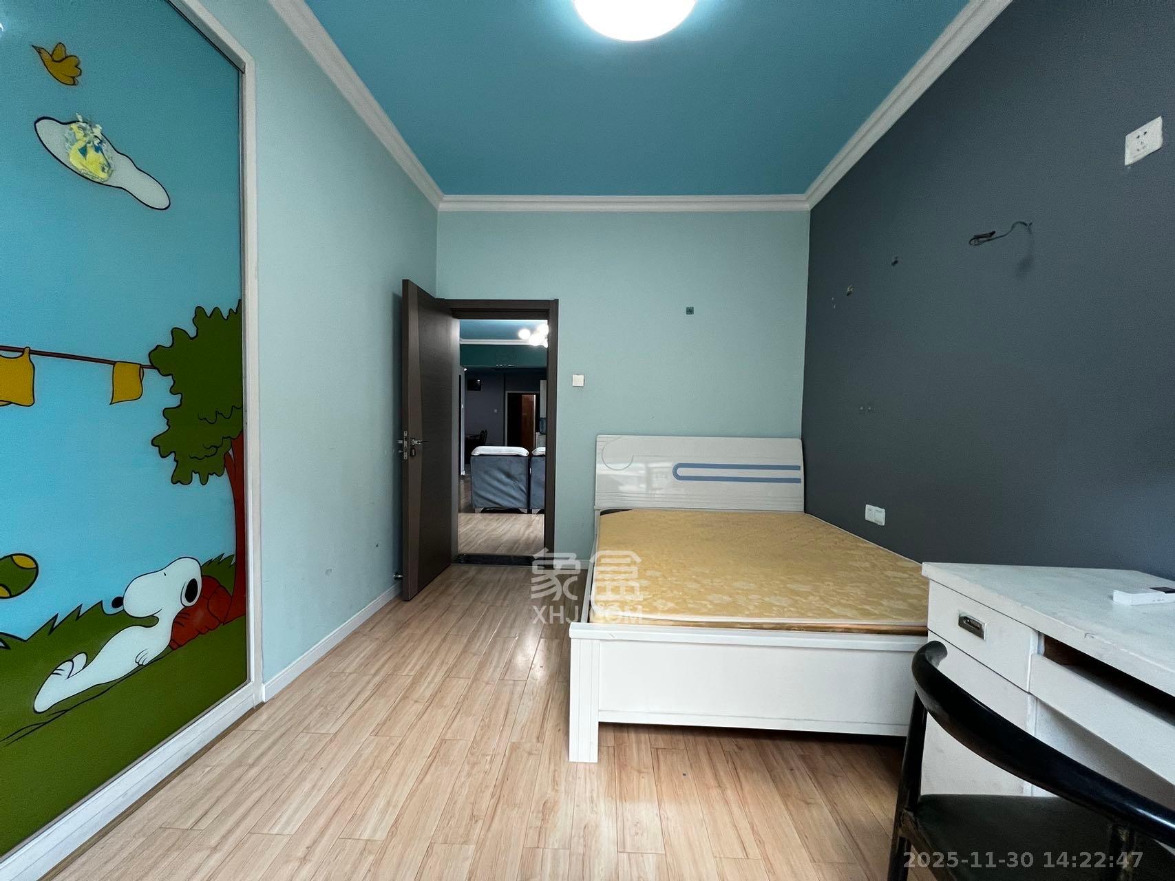 金色华庭 3室2厅2卫 3200.0元/月 金色华庭 3室2厅2卫 3200.0元/月室内图