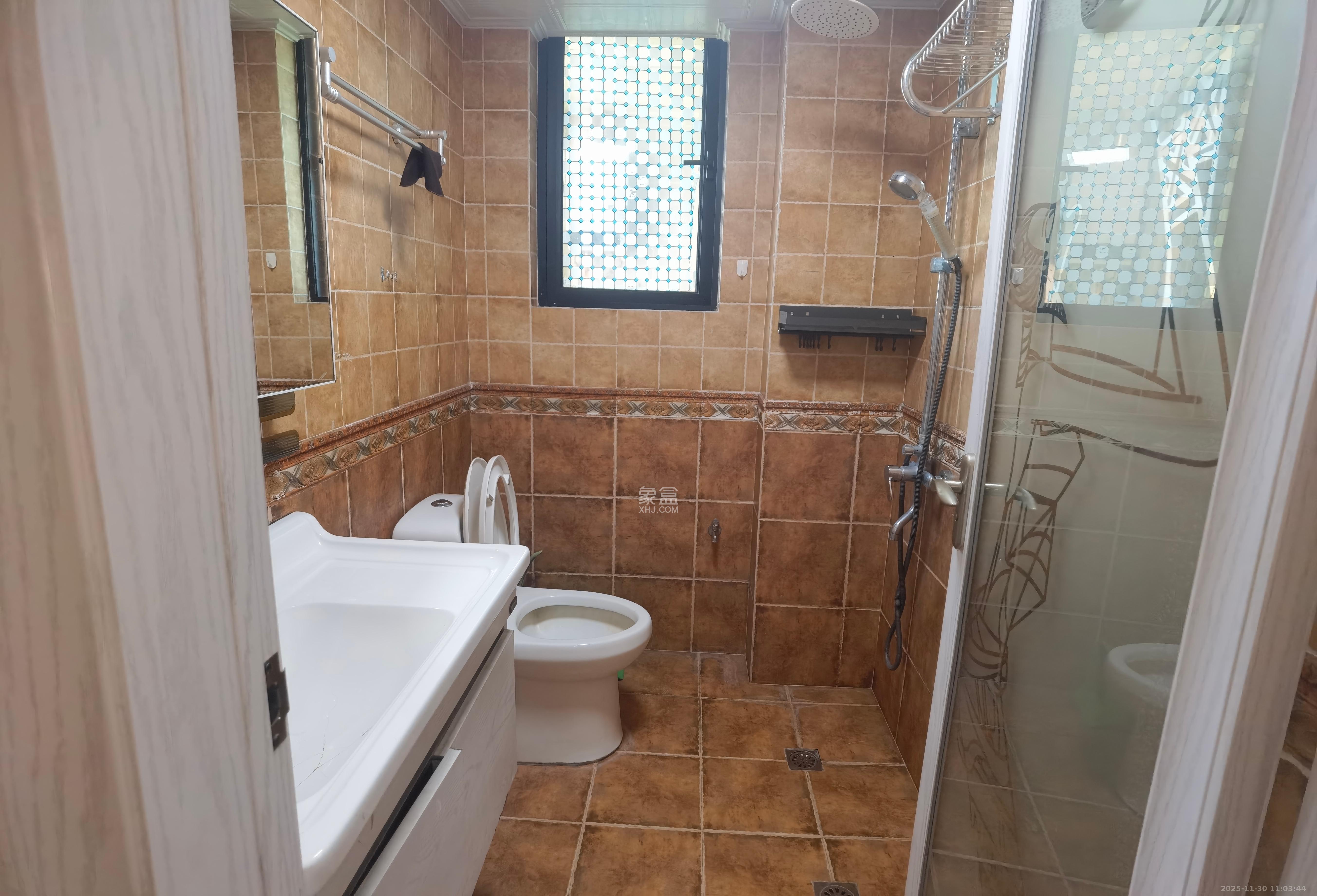 中信凯旋城(中信新城四期) 3室2厅1卫 2100.0元/月 中信凯旋城(中信新城四期) 3室2厅1卫 2100.0元/月室内图