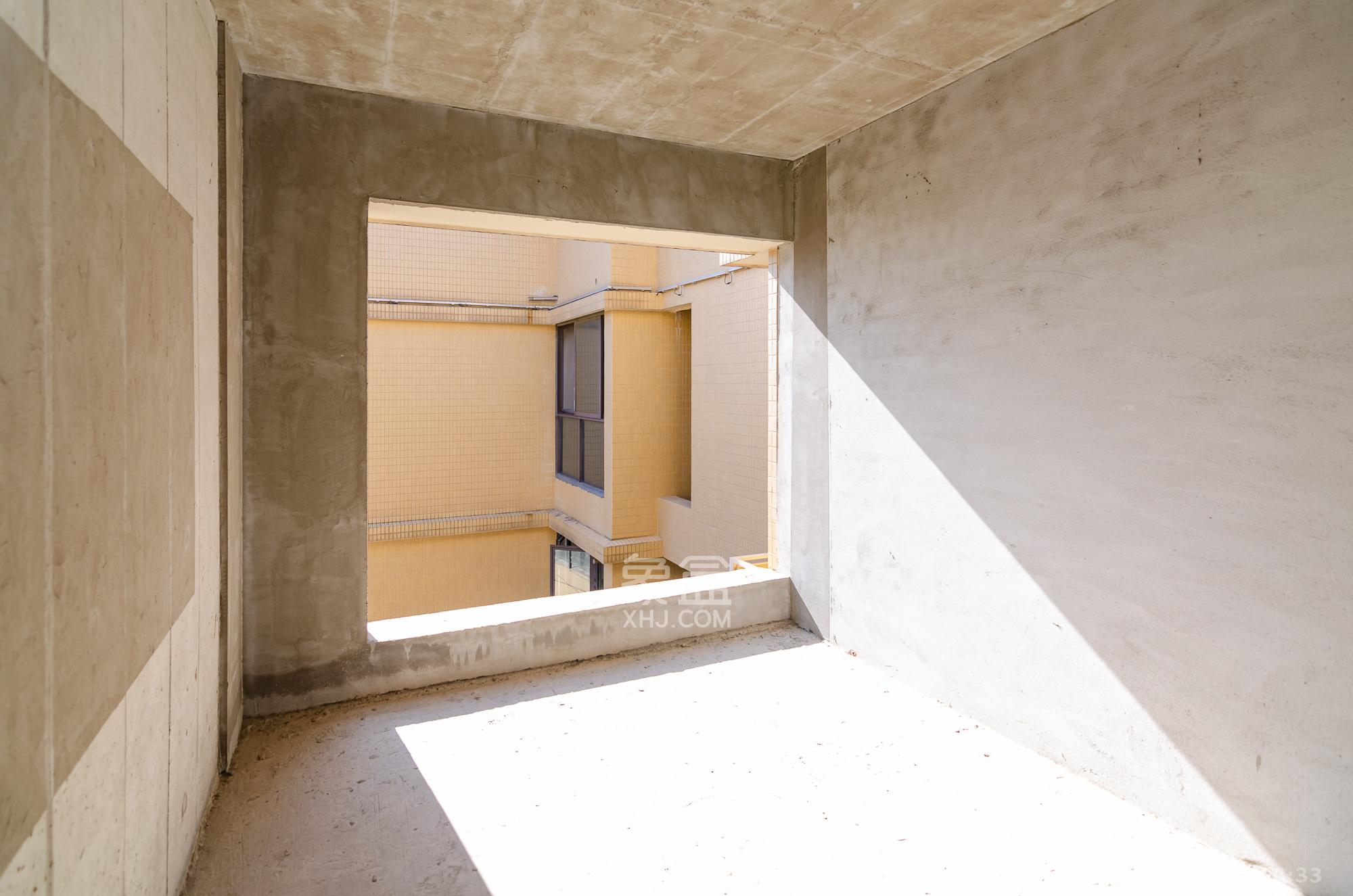 三润城（三润星城）  4室2厅2卫    78.0万卧室