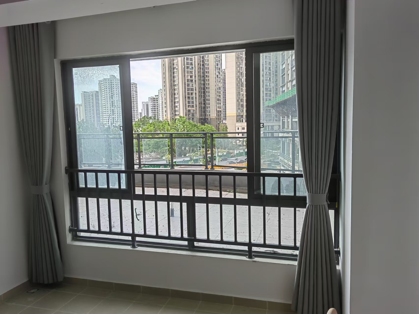 坡巷雅苑 1室0厅0卫 1650.0元/月 坡巷雅苑 1室0厅0卫 1650.0元/月室内图