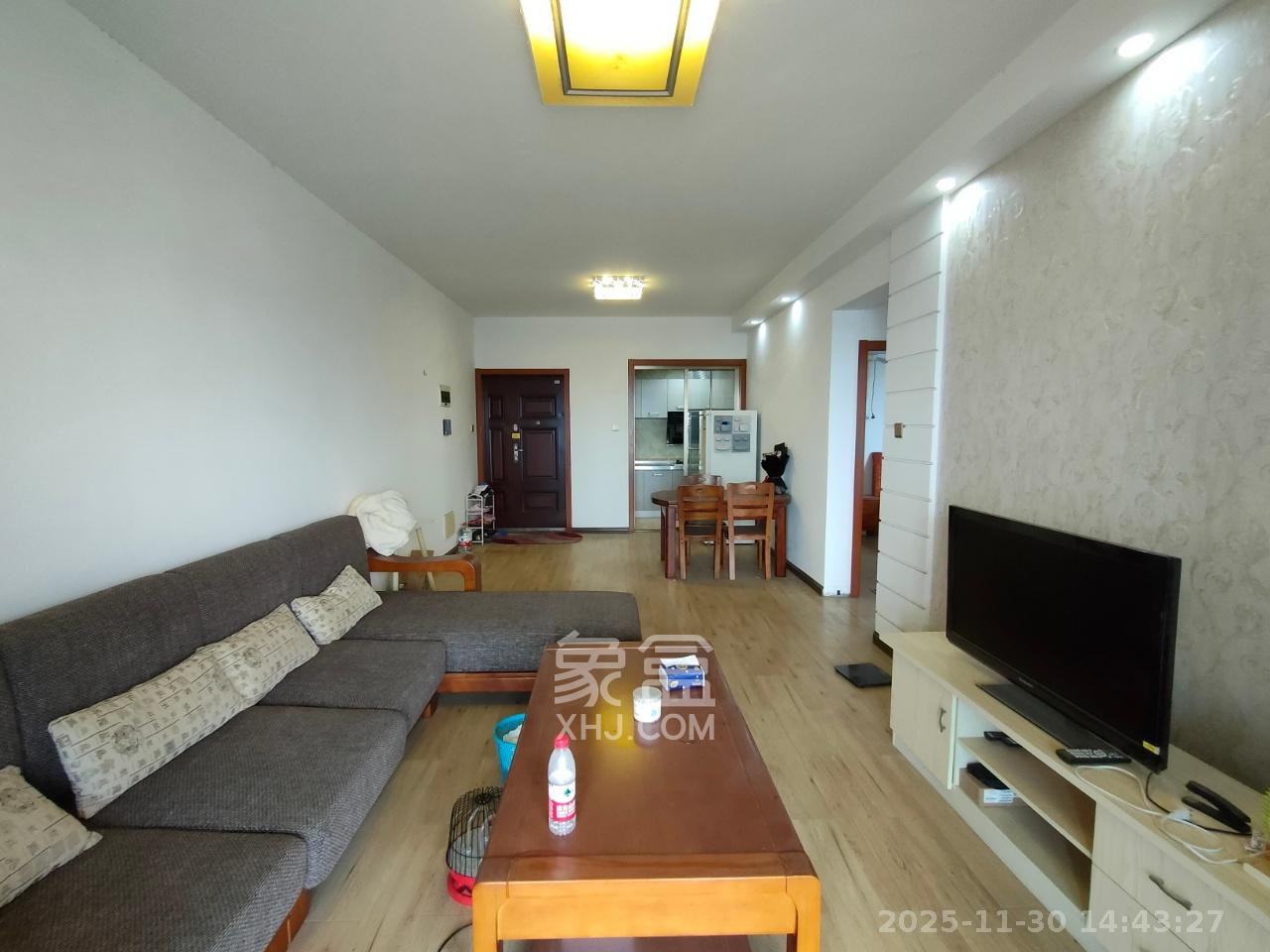 湘域熙岸  2室2厅1卫    2500.0元/月