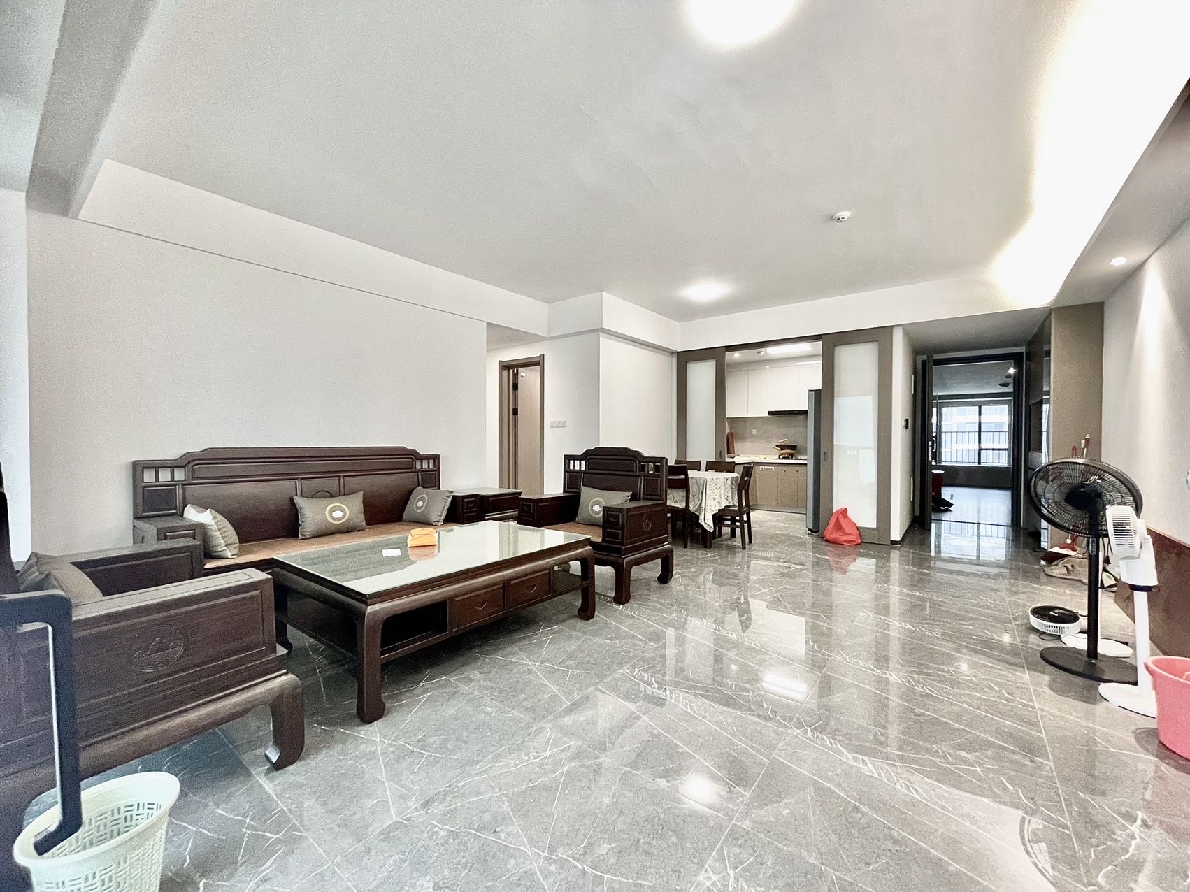 中海汇德里  3室2厅2卫    5000.0元/月室内图