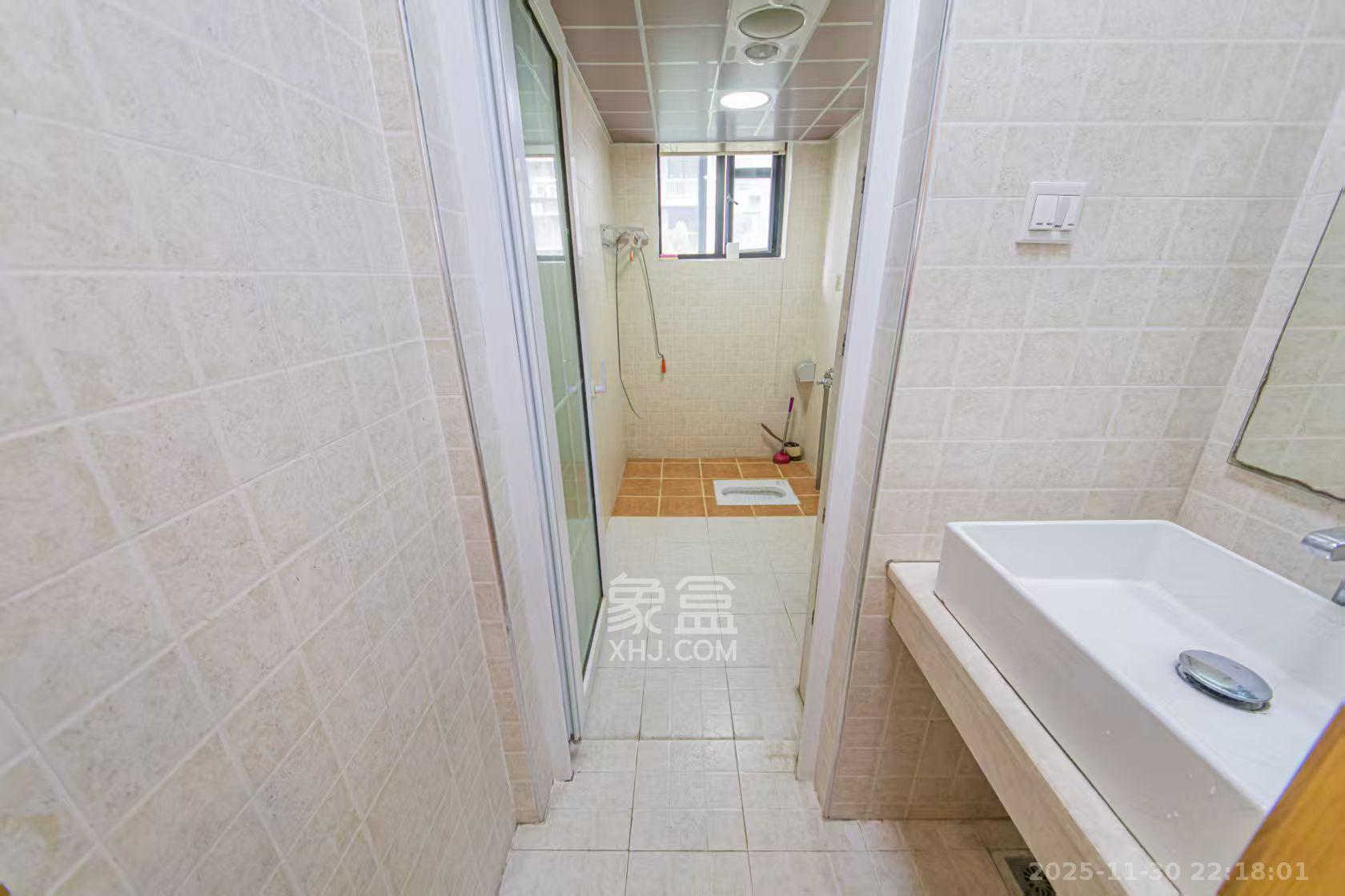 湘诚嘉园 2室2厅2卫 100.0万 湘诚嘉园 2室2厅2卫 100.0万卫生间