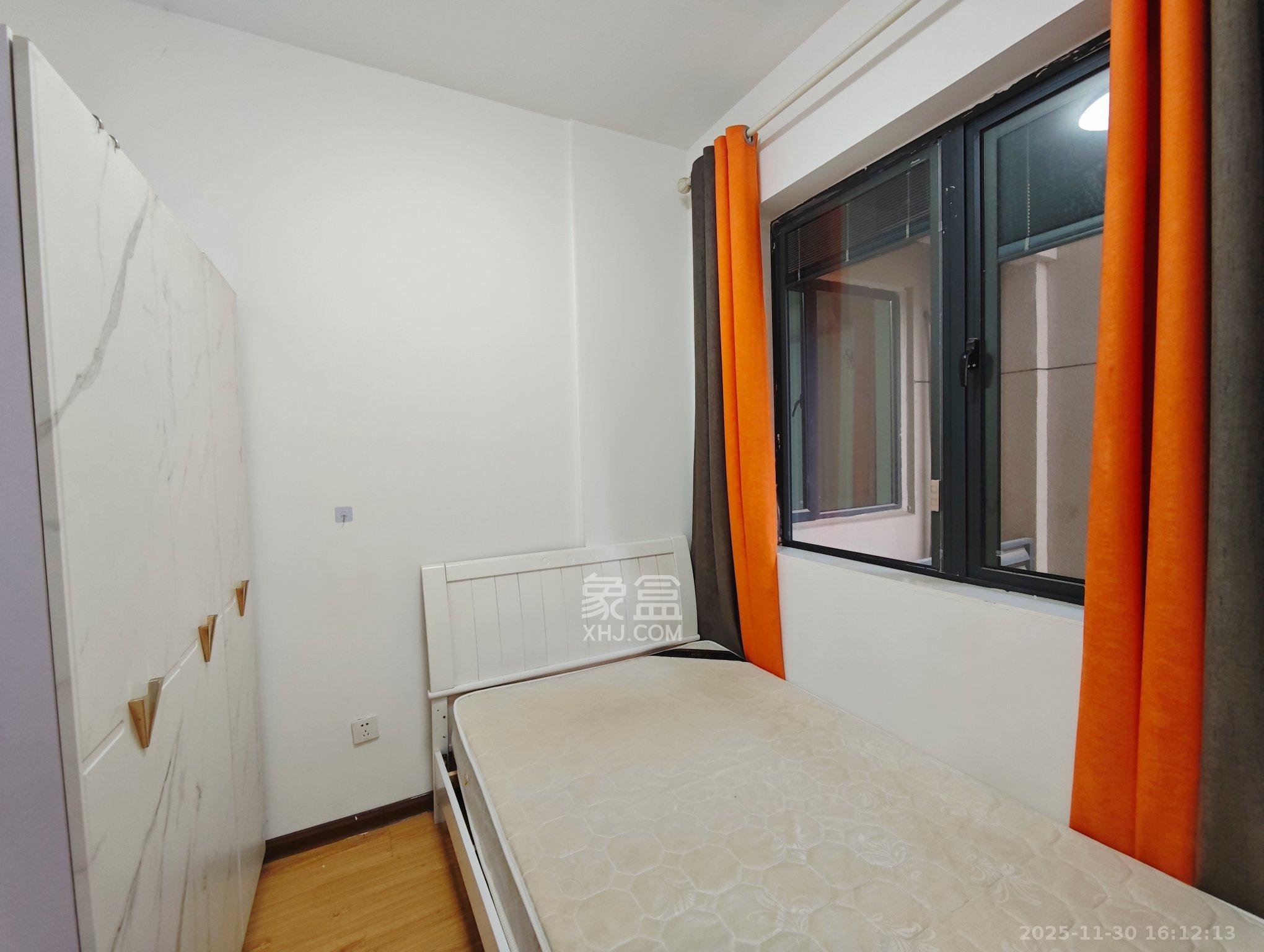 阳光城尚东湾悦江府 3室2厅1卫 2600.0元/月 阳光城尚东湾悦江府 3室2厅1卫 2600.0元/月室内图