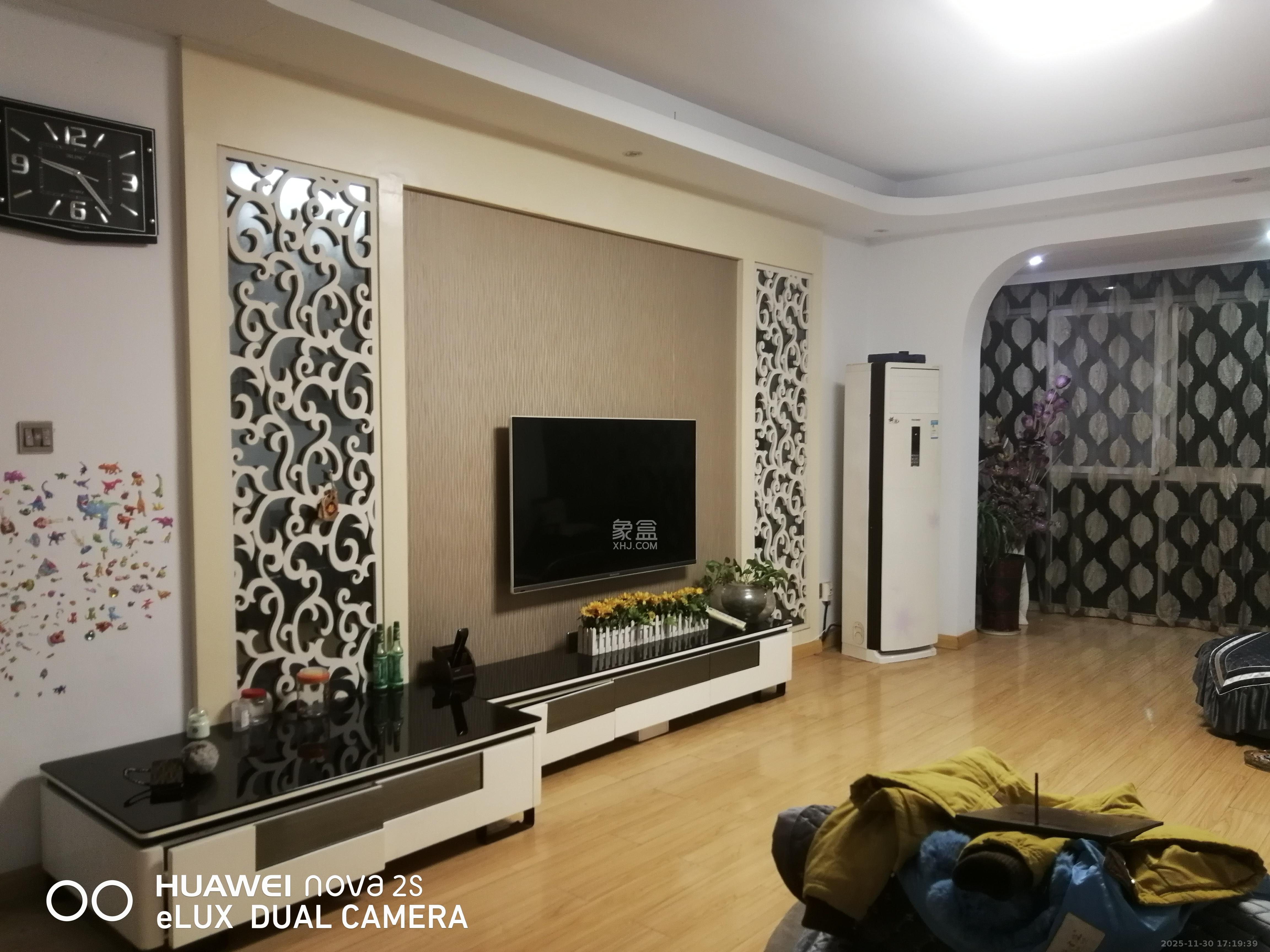 洞井一小区  3室2厅1卫    2100.0元/月