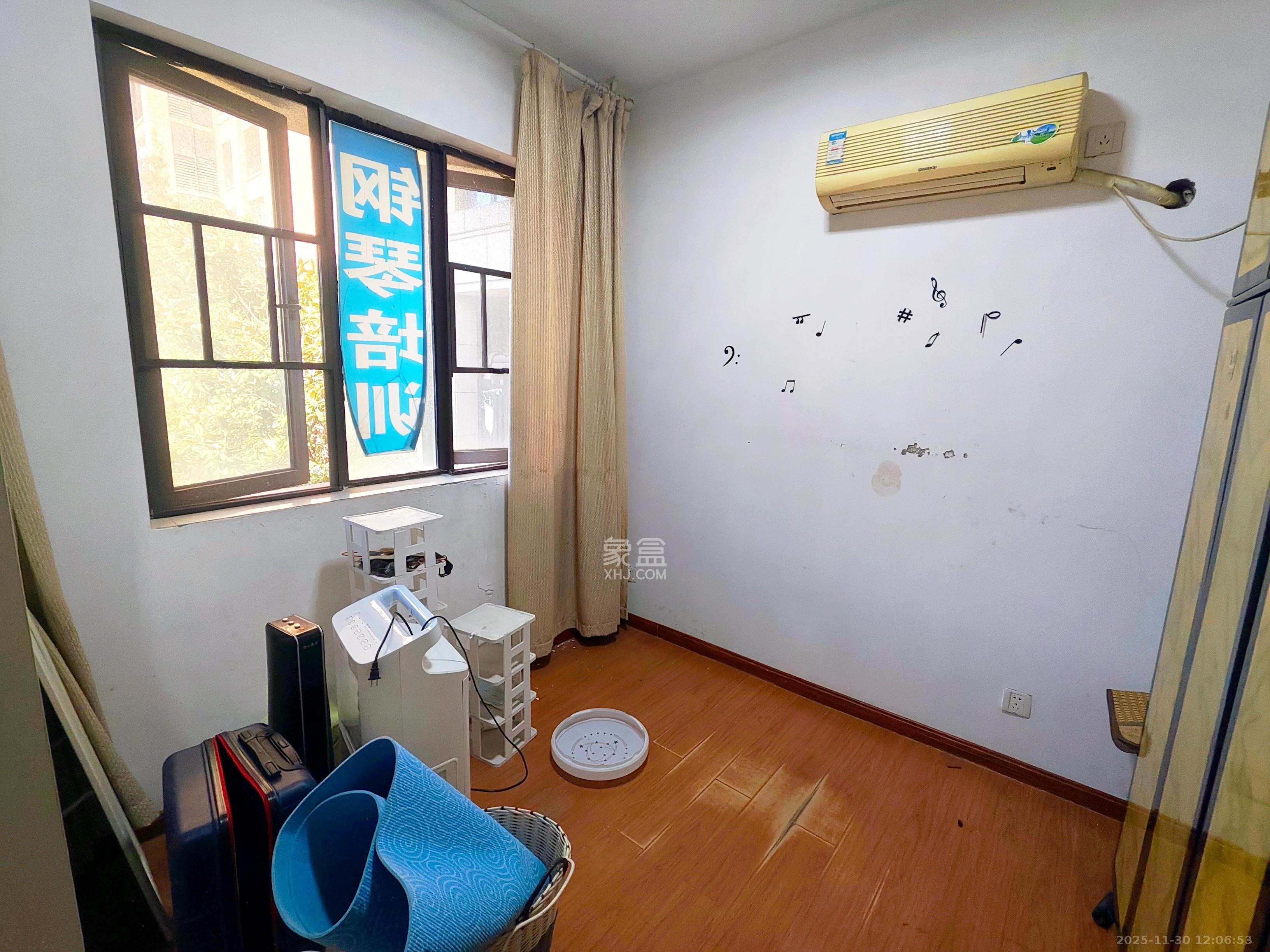 振业城一期  3室2厅2卫    2500.0元/月室内图