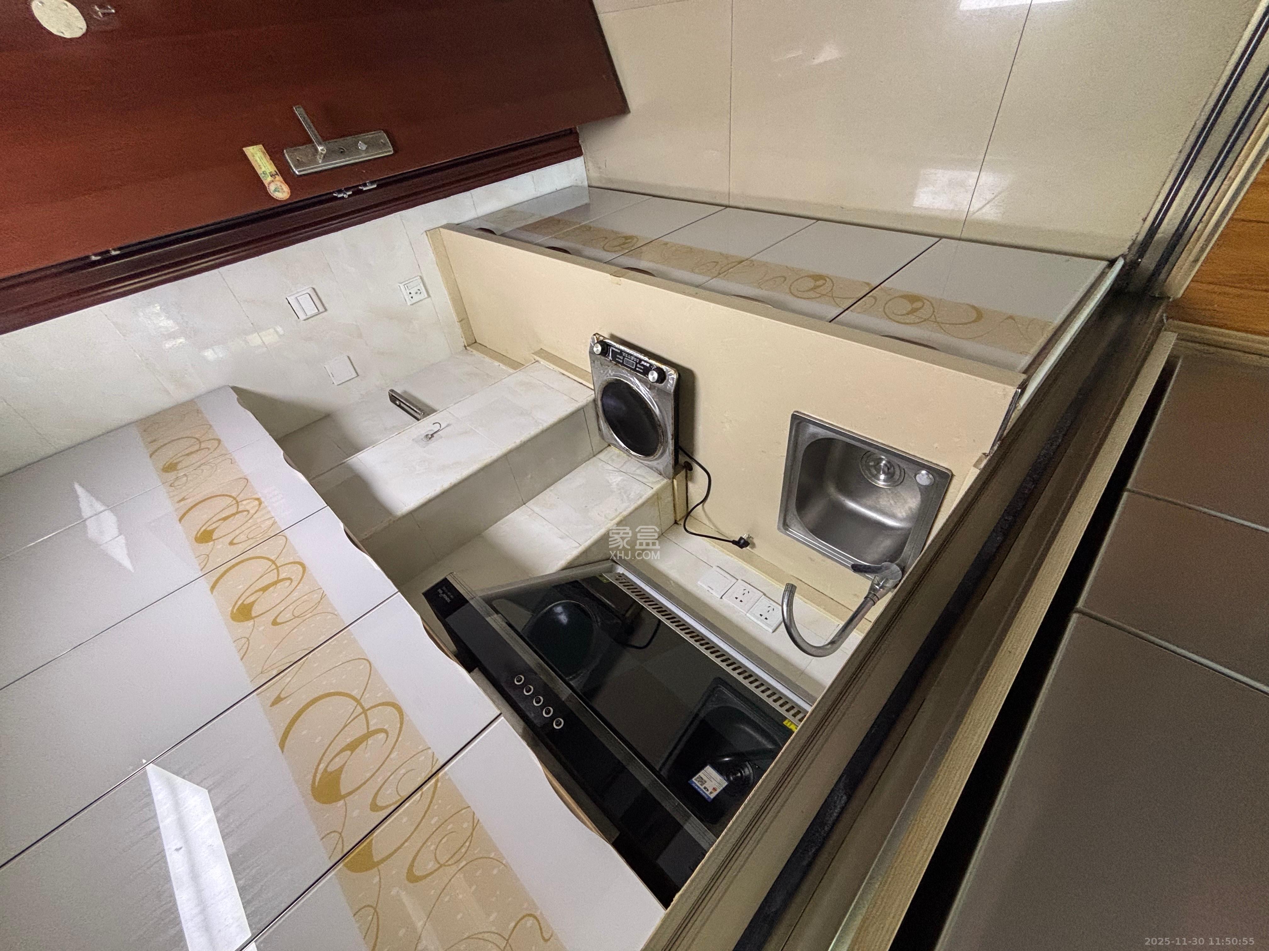 美利新世界  1室1厅1卫    1200.0元/月室内图