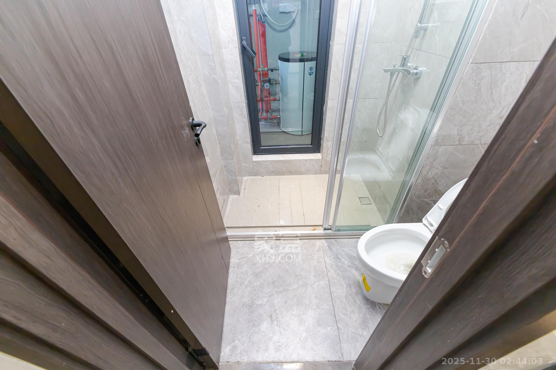 越秀湘江星汇城三期 4室2厅3卫 192.0万 越秀湘江星汇城三期 4室2厅3卫 192.0万卫生间