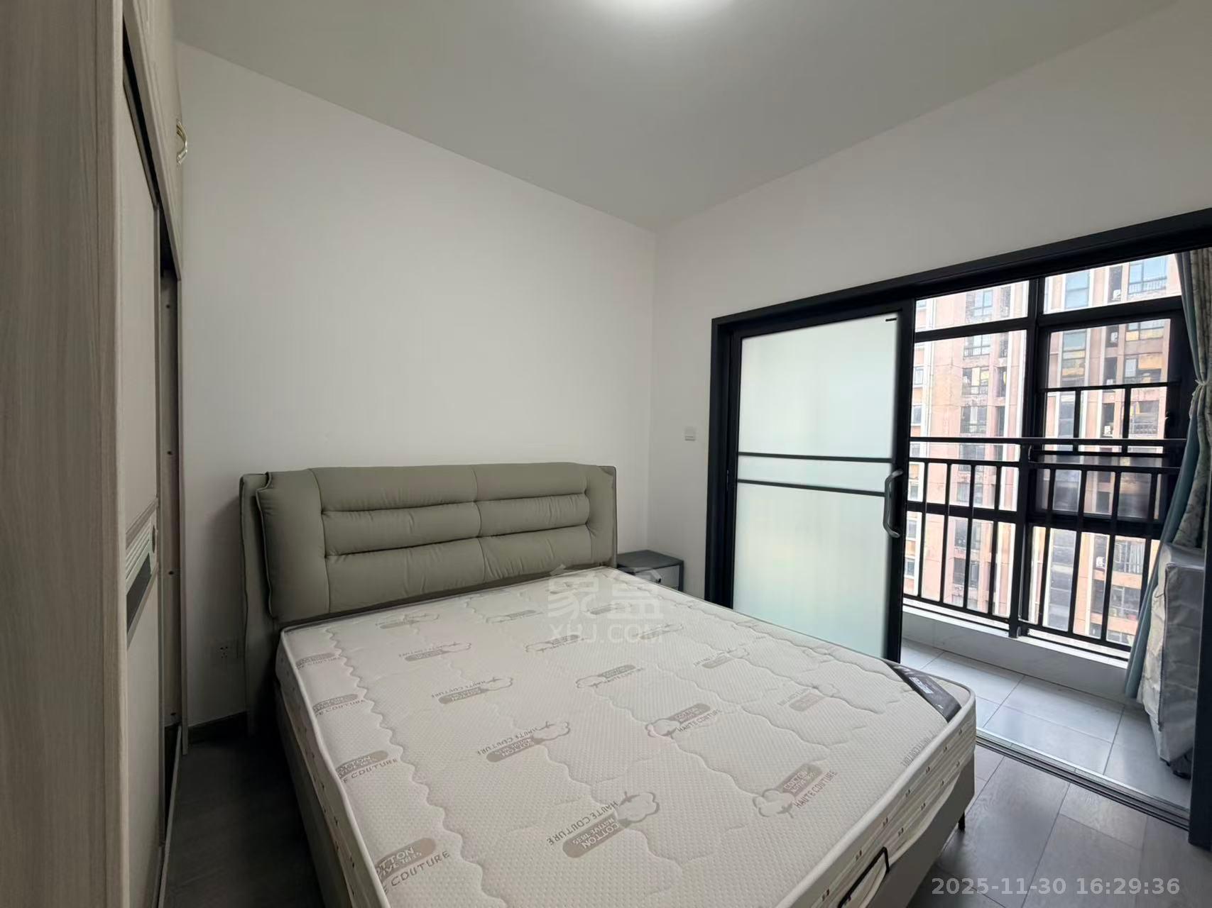 流金岁月-华晨国际  2室2厅1卫    2200.0元/月室内图