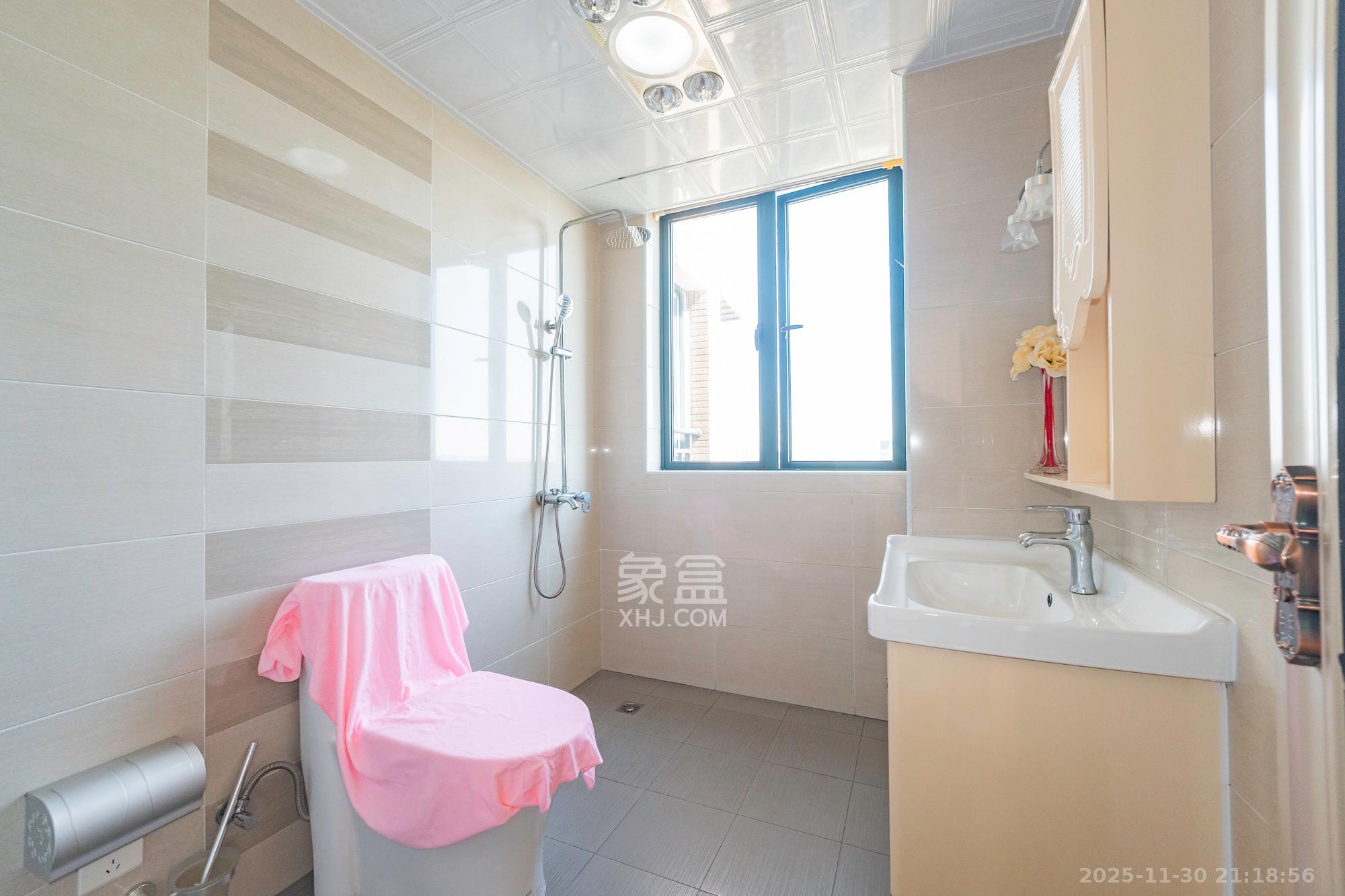 绿洲花园 3室2厅2卫 110.0万 绿洲花园 3室2厅2卫 110.0万卫生间