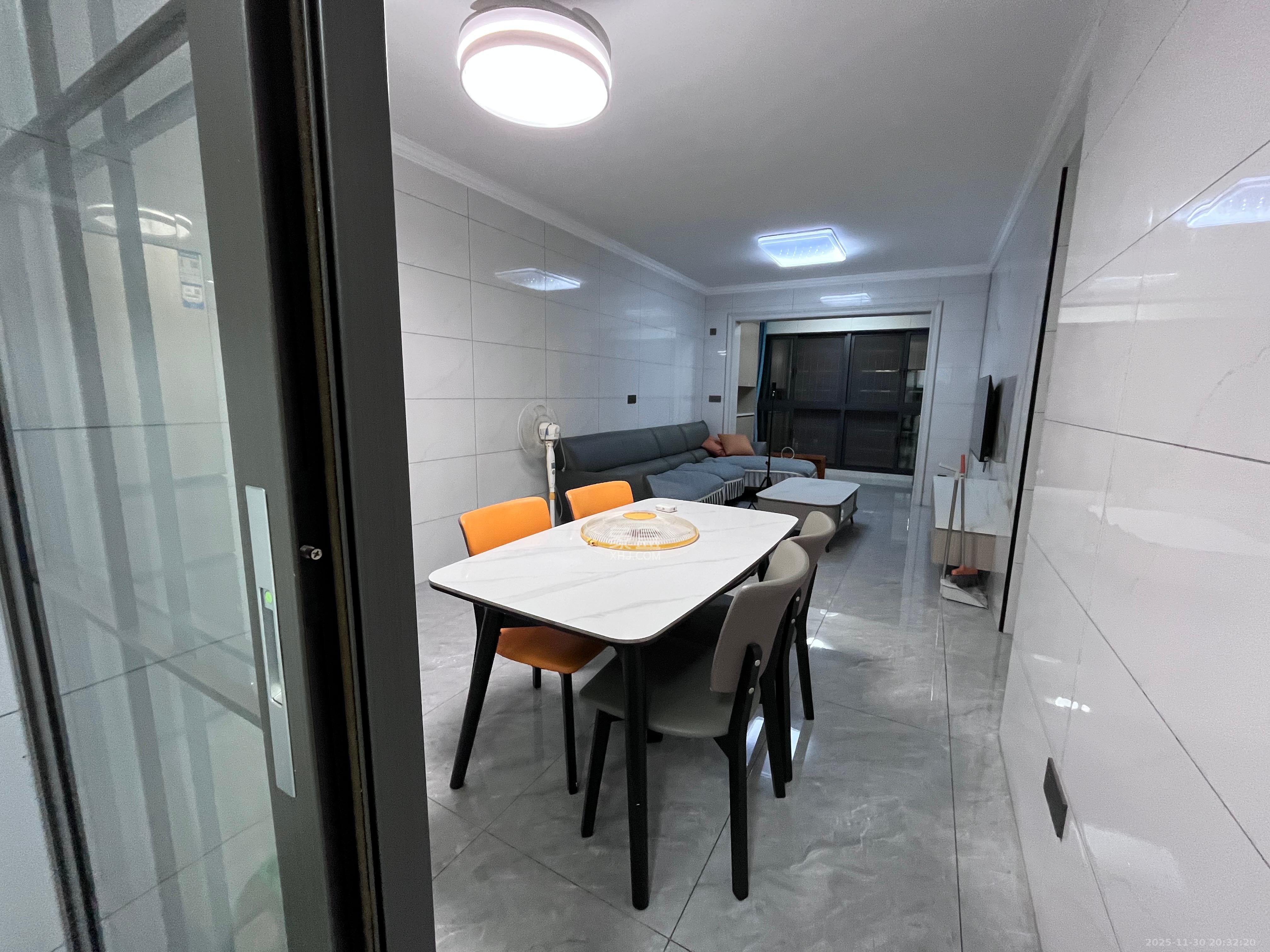 桥头家园二期（桥头家苑二期）  2室2厅1卫    1800.0元/月室内图