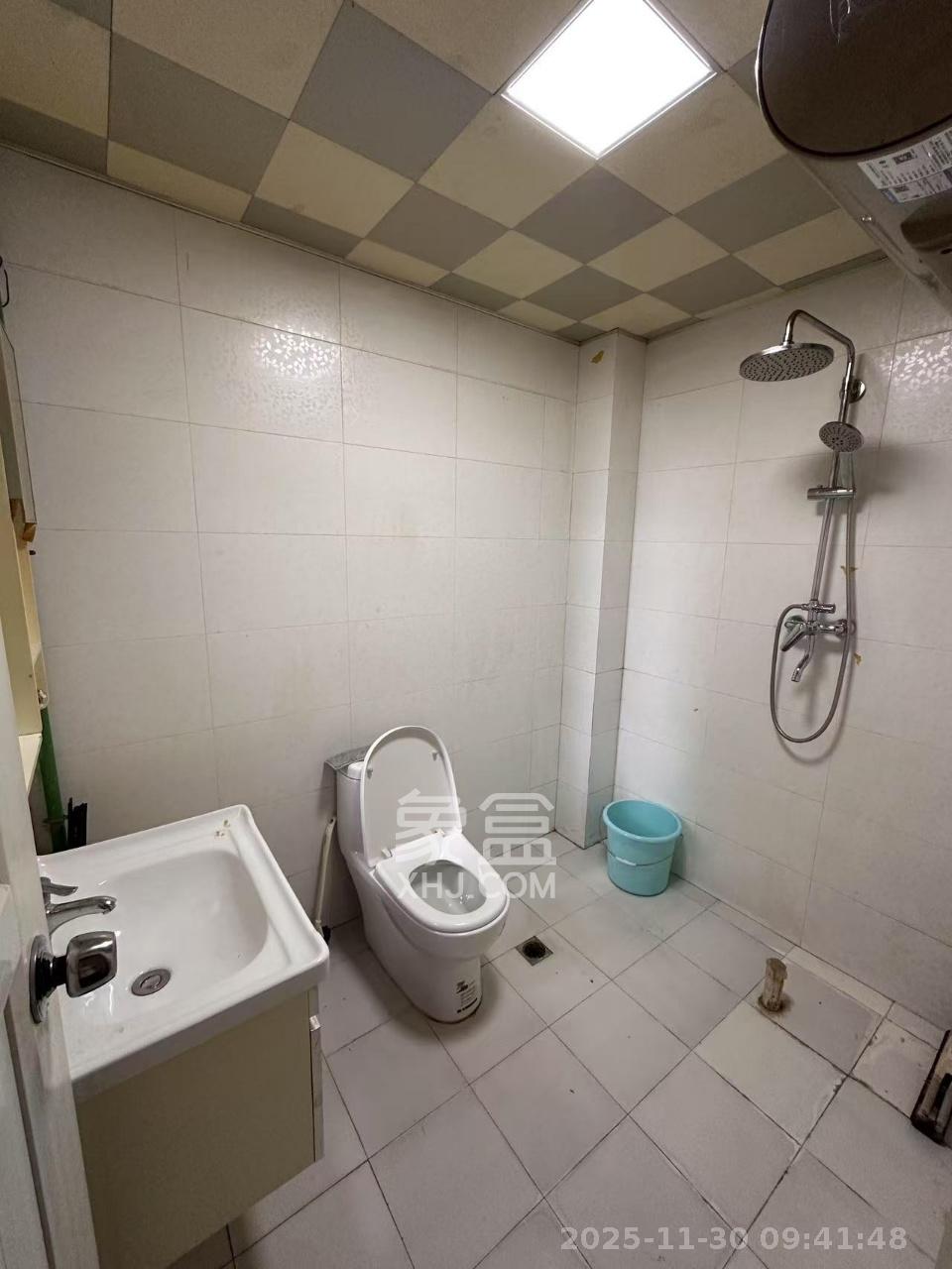 水印华府一期 3室2厅2卫 2200.0元/月 水印华府一期 3室2厅2卫 2200.0元/月室内图