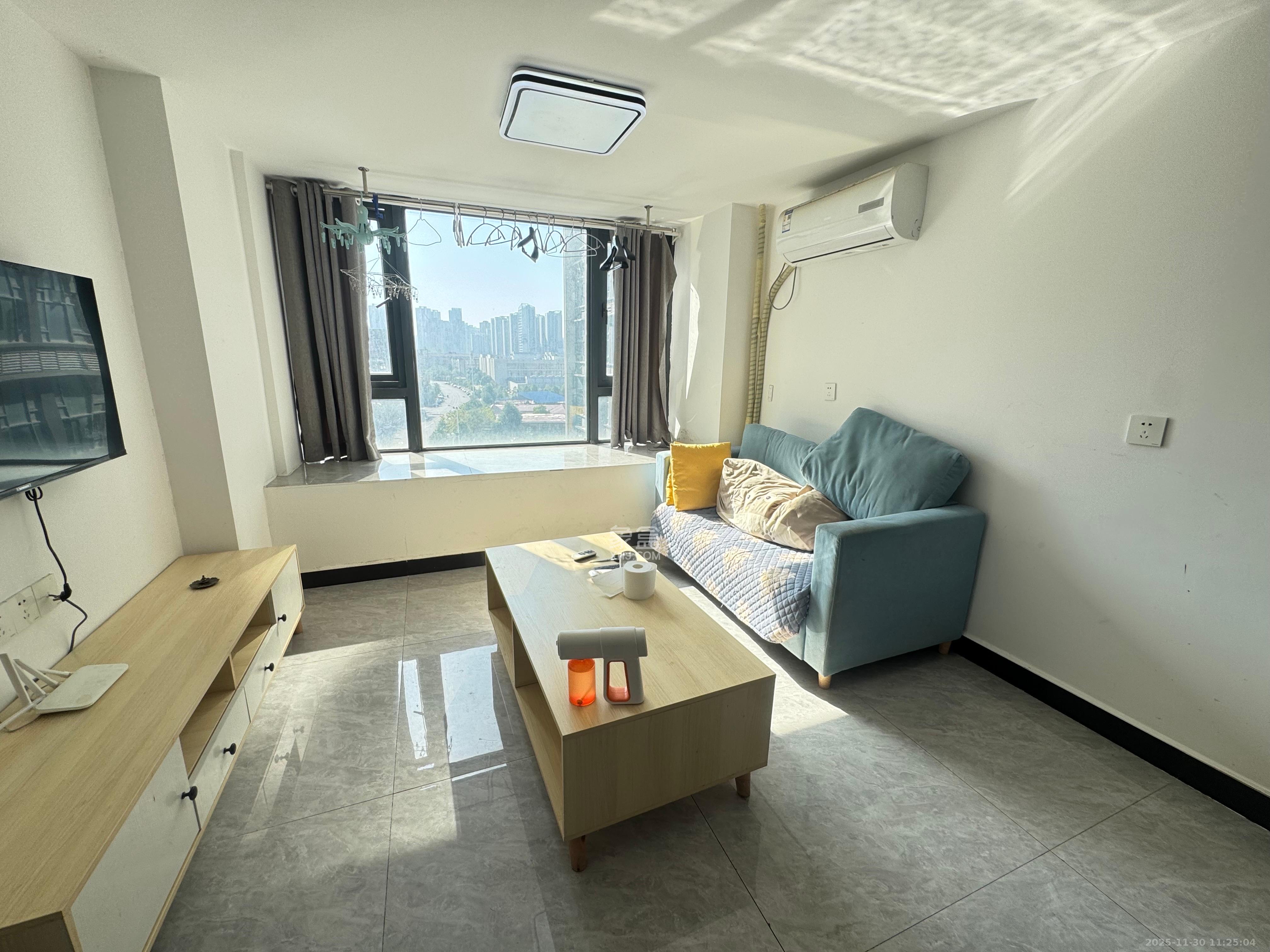 龙湖湘江星座（祺鑫星座公寓）  1室1厅1卫    2100.0元/月