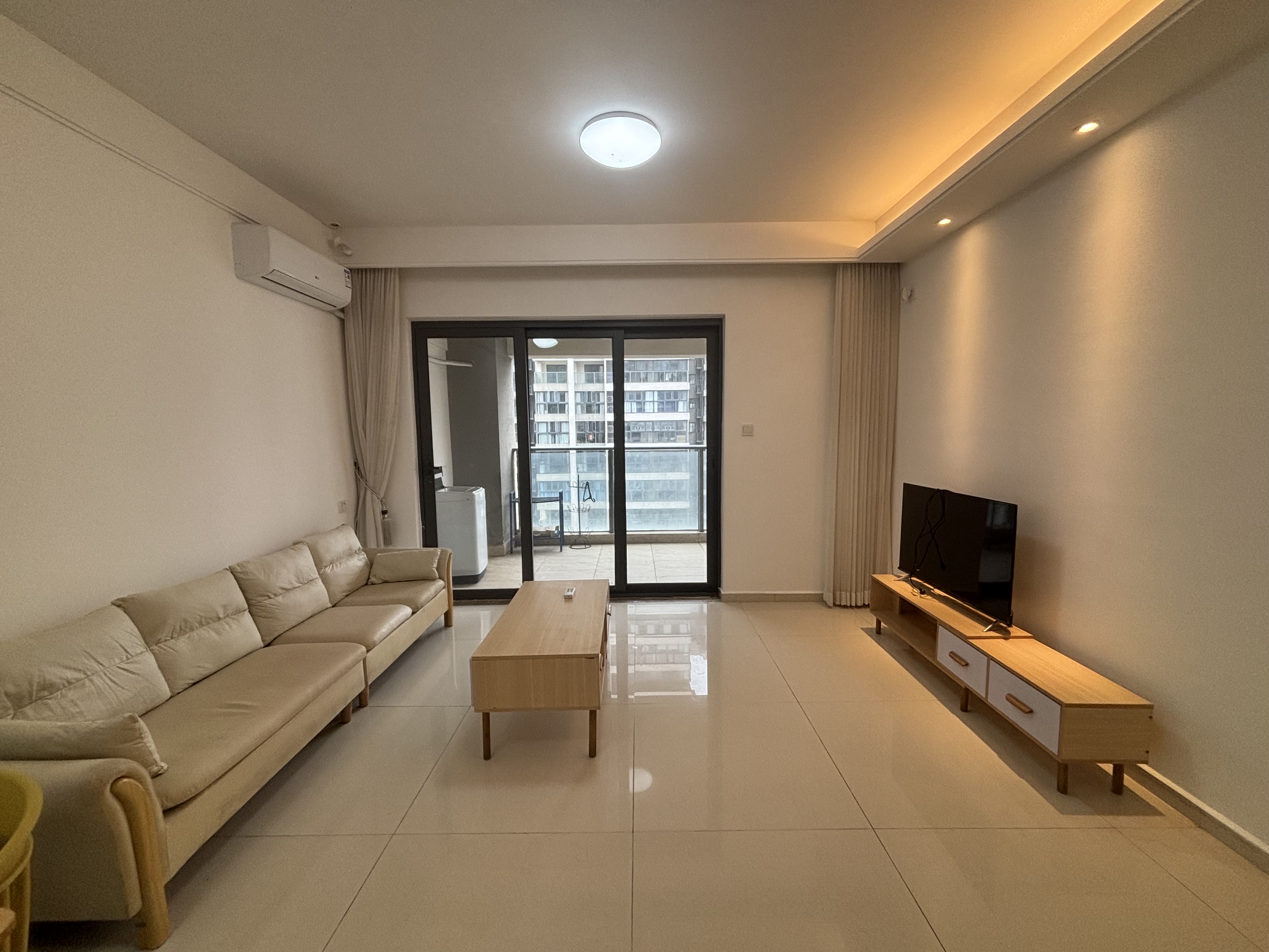 海南金地自在城  2室2厅1卫    1600.0元/月室内图