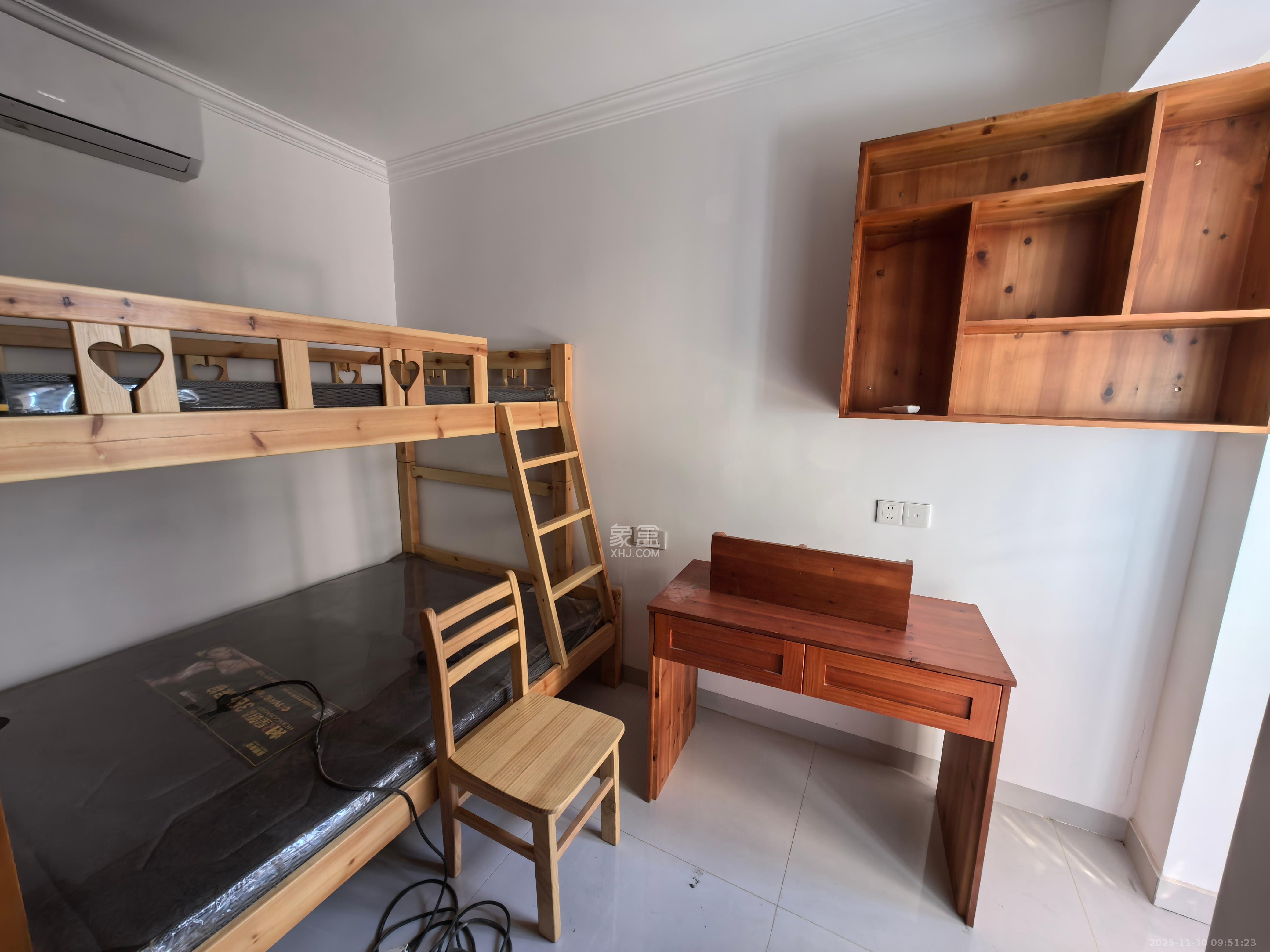 金塘家园  2室1厅1卫    2000.0元/月室内图