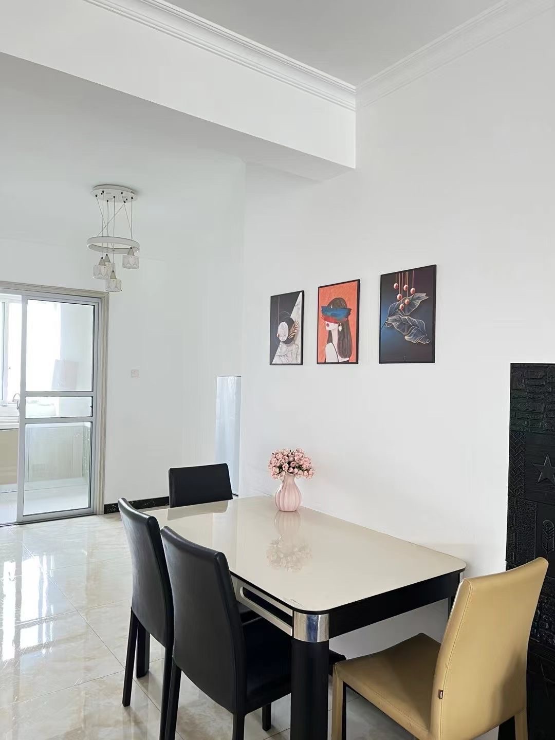 阳光水岸 3室2厅2卫 1666.0元/月 阳光水岸 3室2厅2卫 1666.0元/月室内图