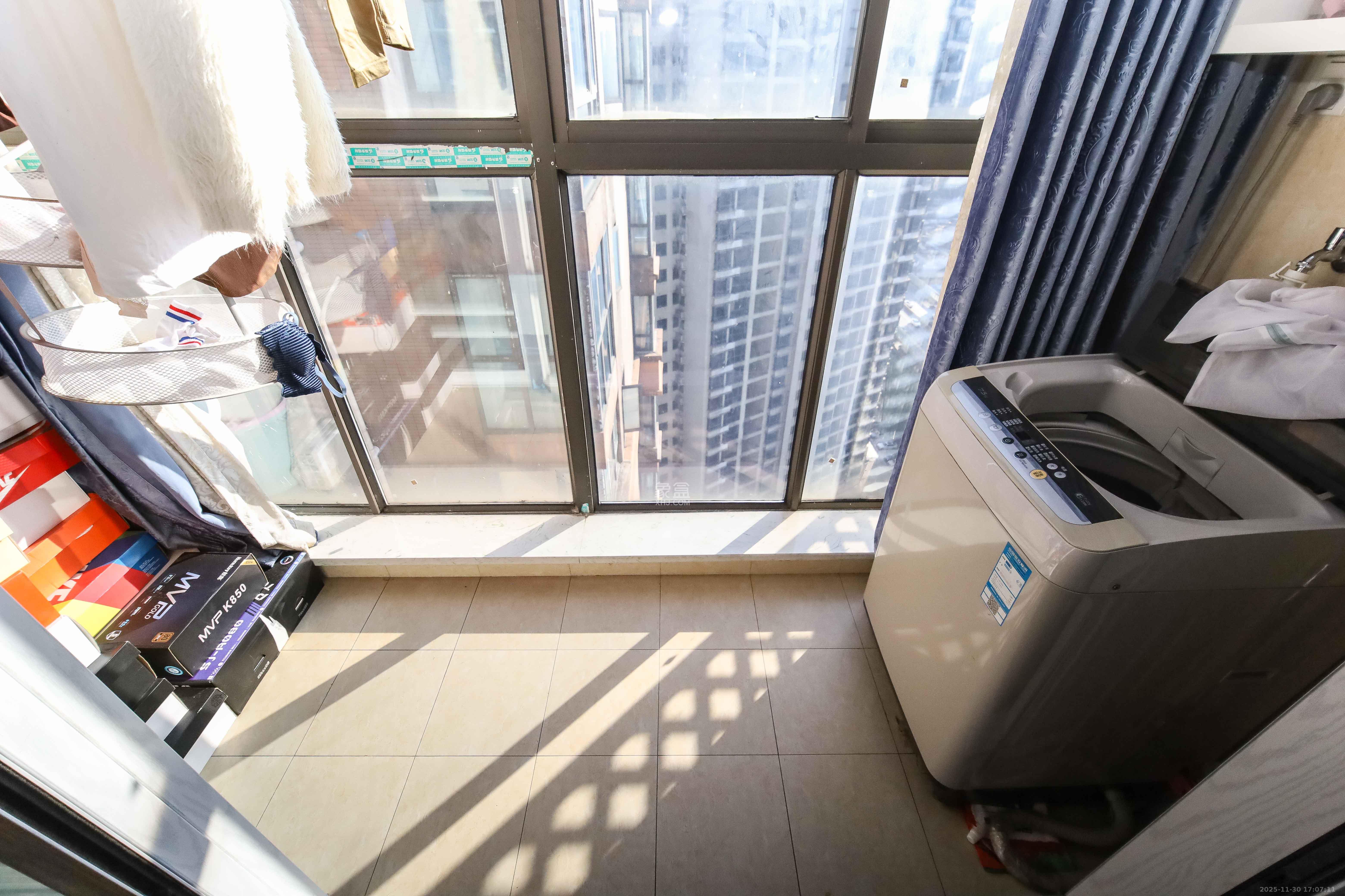 万象凯旋湾  3室2厅2卫    136.0万阳台