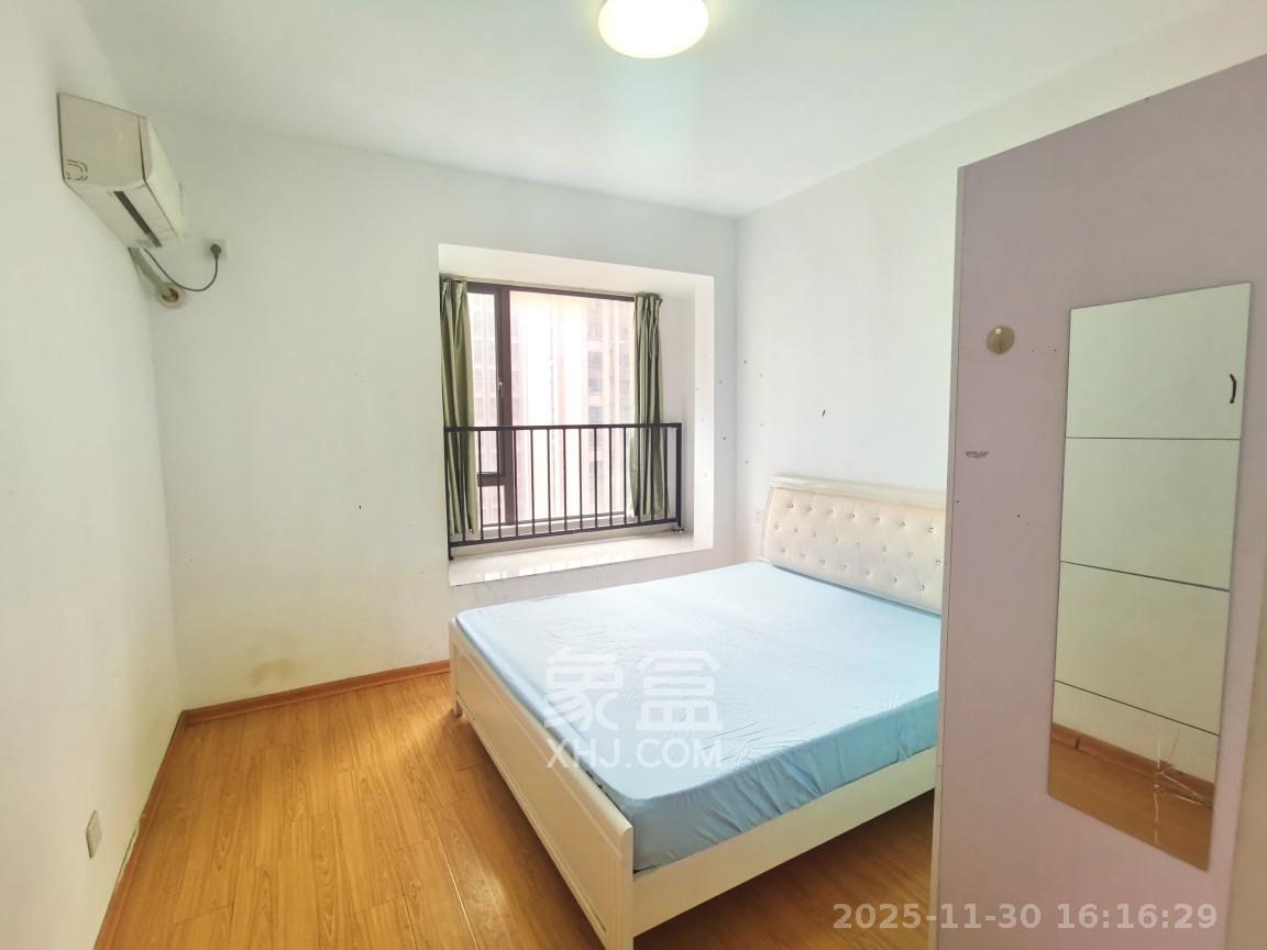 阳光城尚东湾悦江府  3室1厅1卫    2500.0元/月室内图