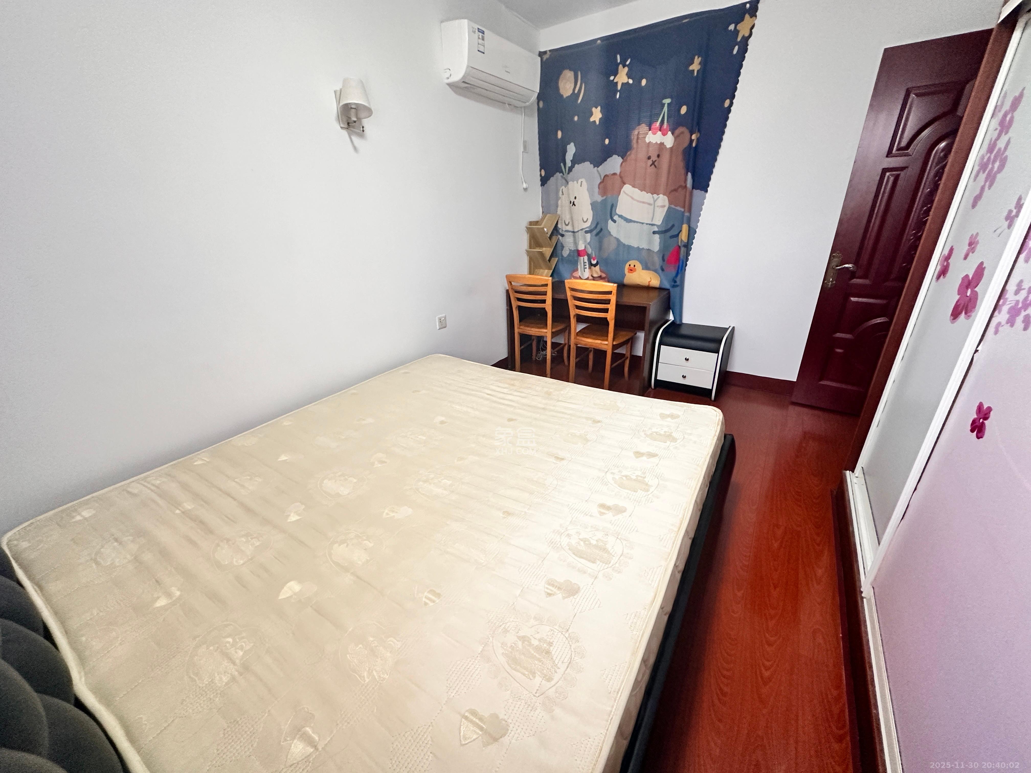 英才园三片  2室1厅1卫    1800.0元/月室内图