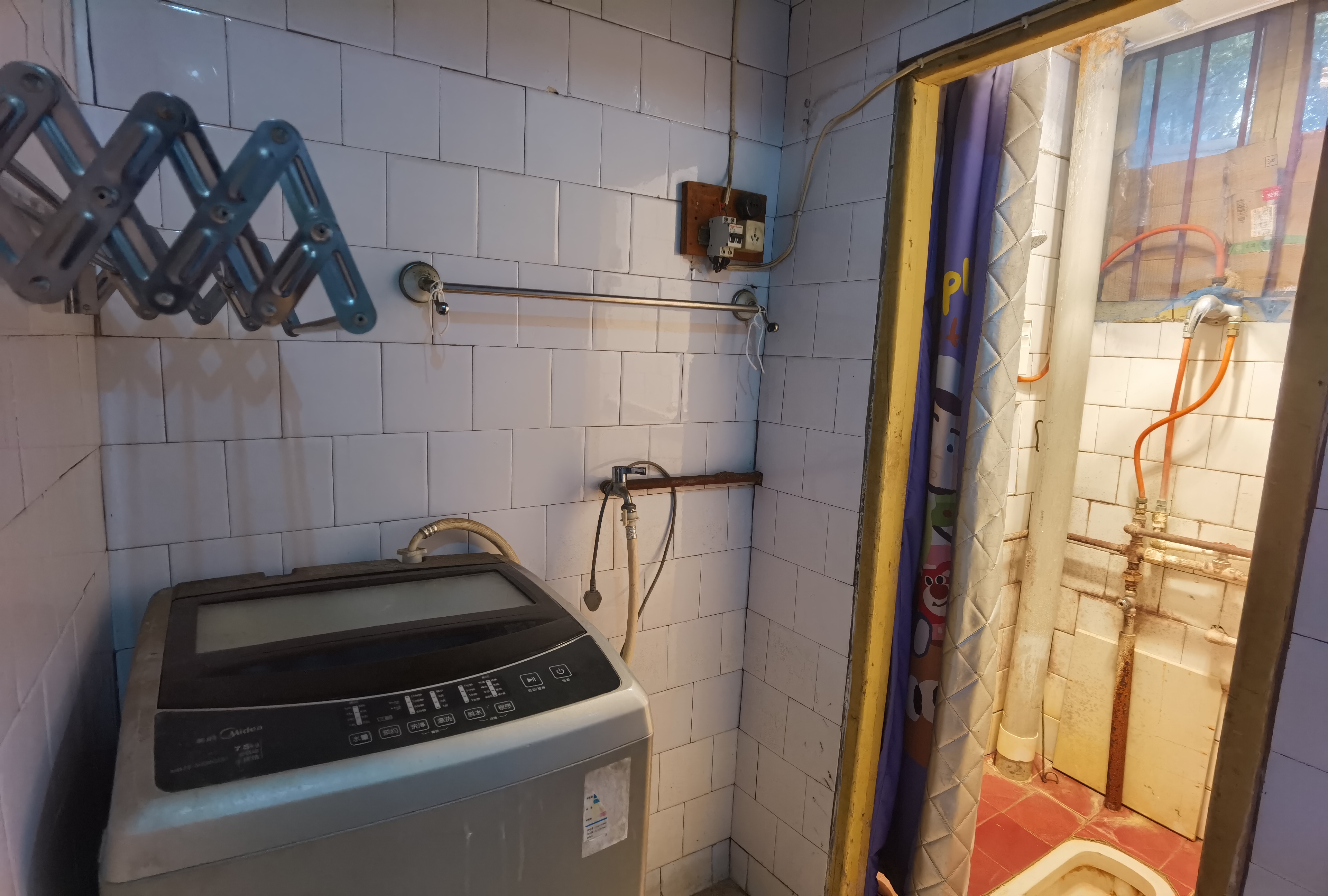 电力局家属楼 3室2厅1卫 28.8万 电力局家属楼 3室2厅1卫 28.8万户型图