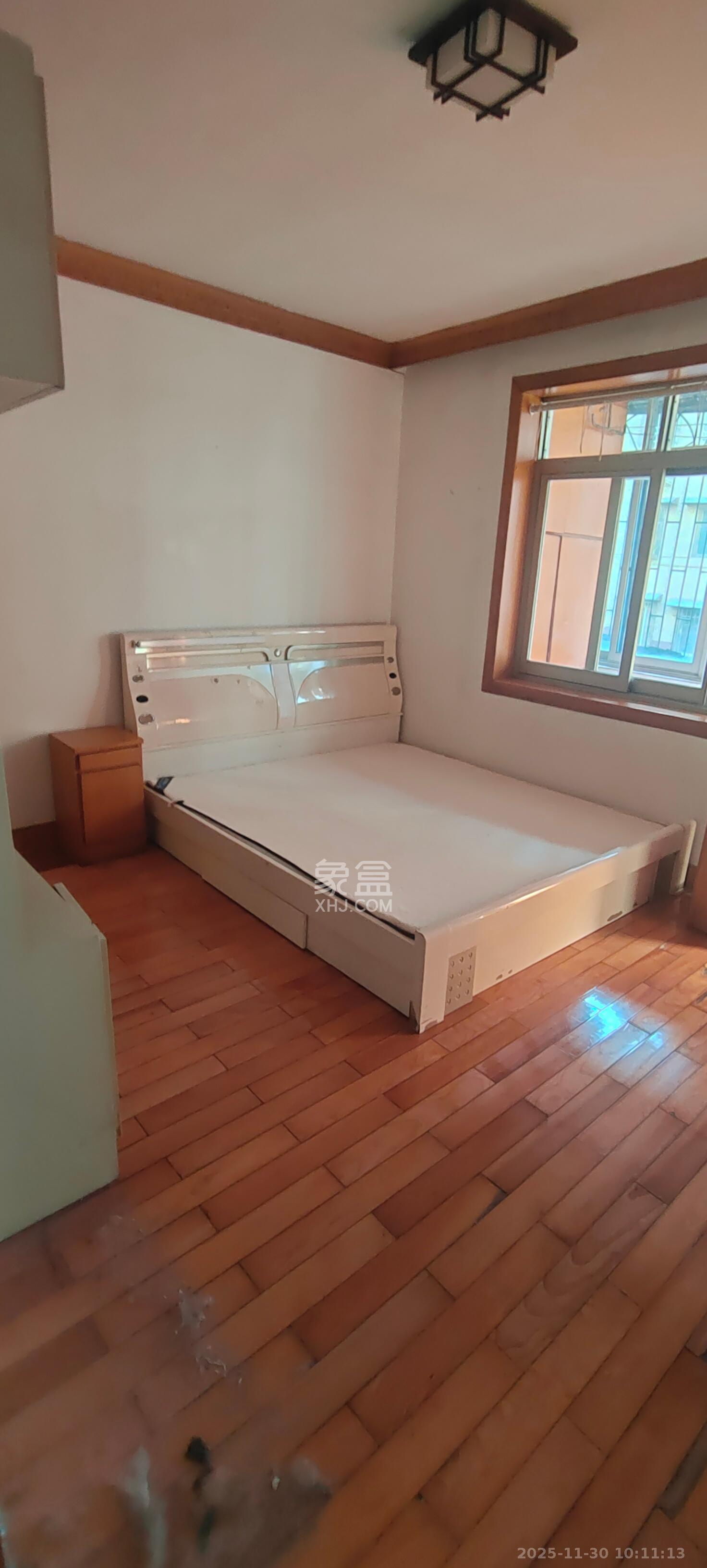 下工商银行宿舍 1室0厅0卫 1500.0元/月 下工商银行宿舍 1室0厅0卫 1500.0元/月室内图