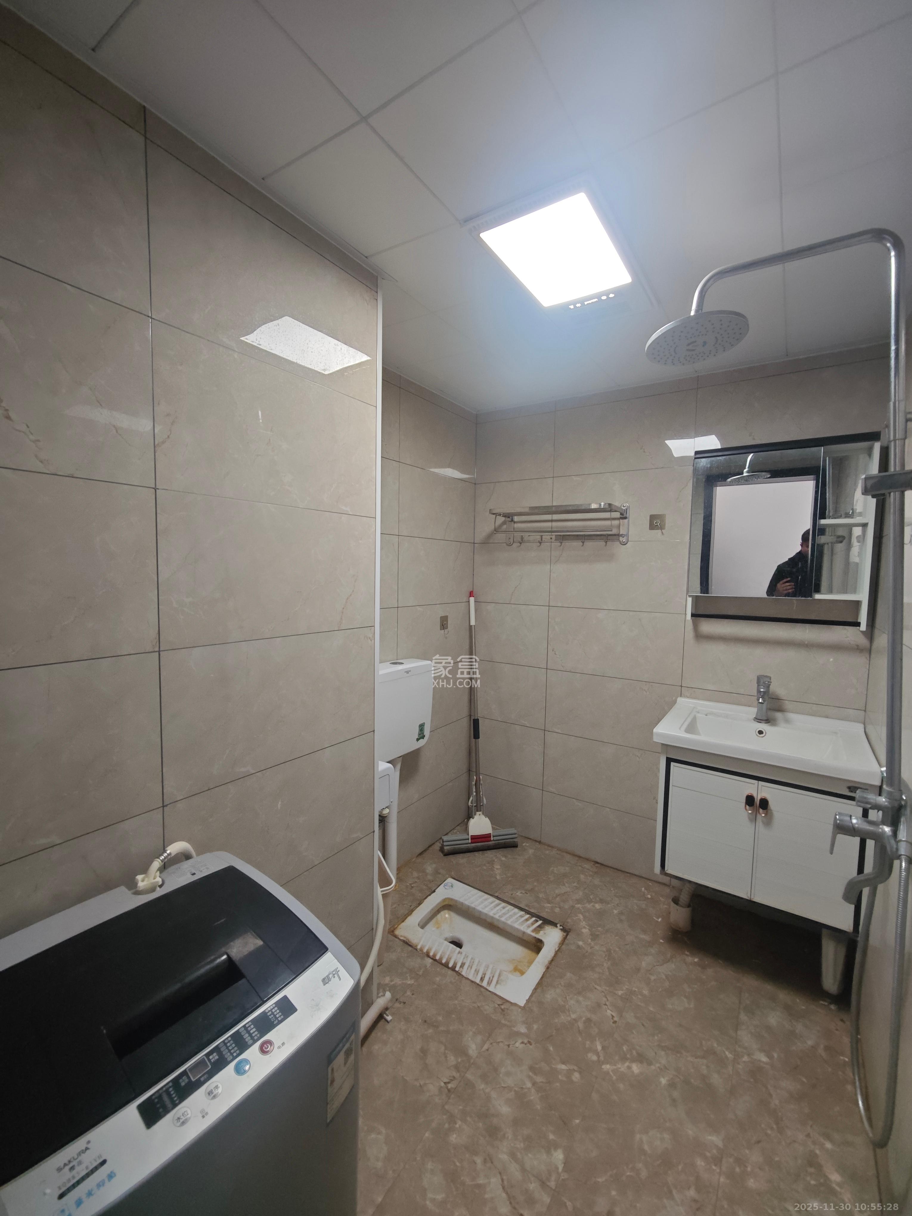 美林美寓  2室2厅1卫    2400.0元/月室内图