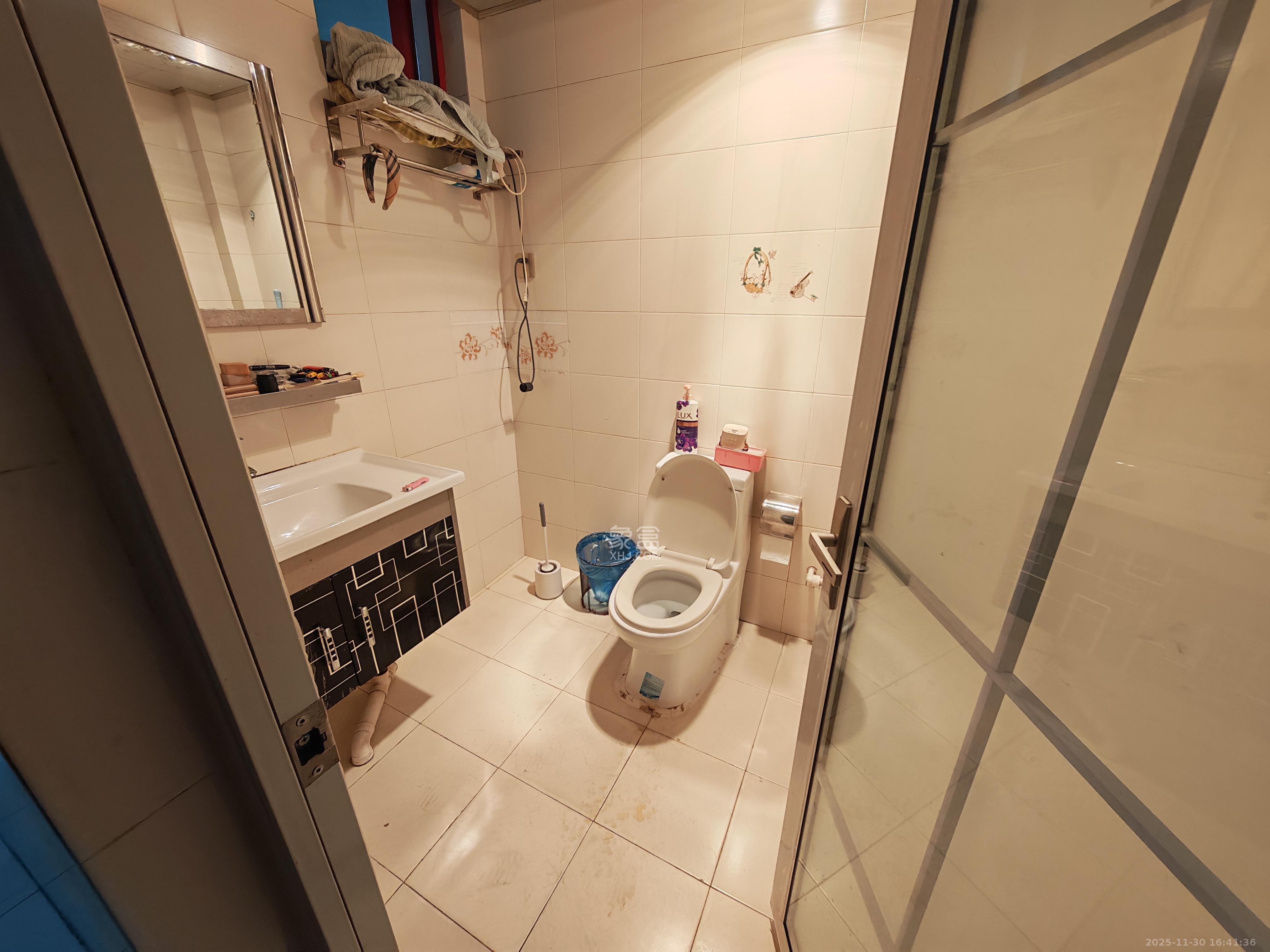 青和上座（上味舫大厦）  1室1厅1卫    1900.0元/月室内图