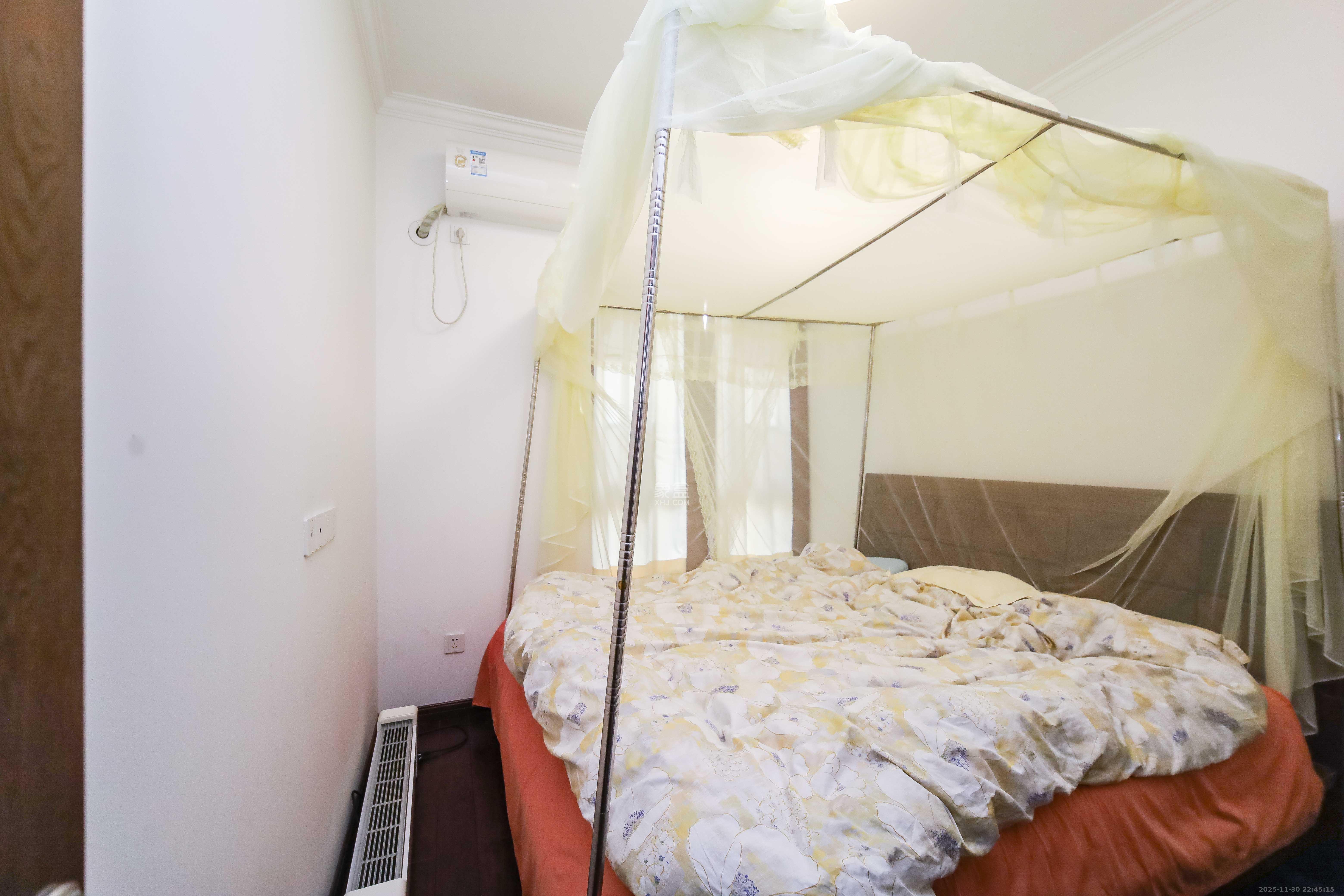 泊爱蓝湾 4室2厅2卫 150.0万 泊爱蓝湾 4室2厅2卫 150.0万卧室