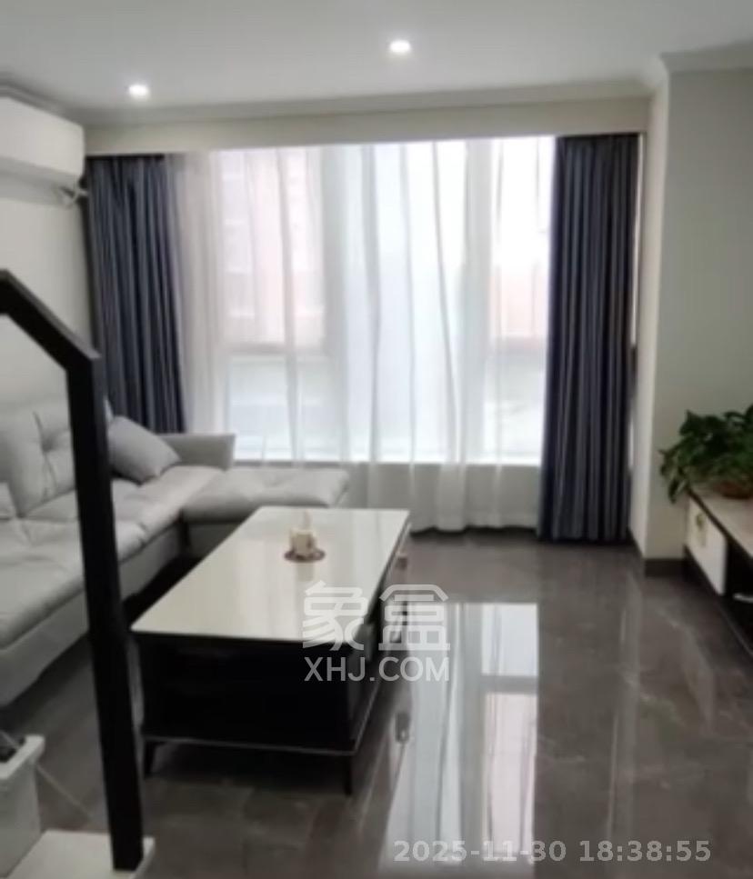 梅溪湖金茂湾  1室1厅1卫    2600.0元/月