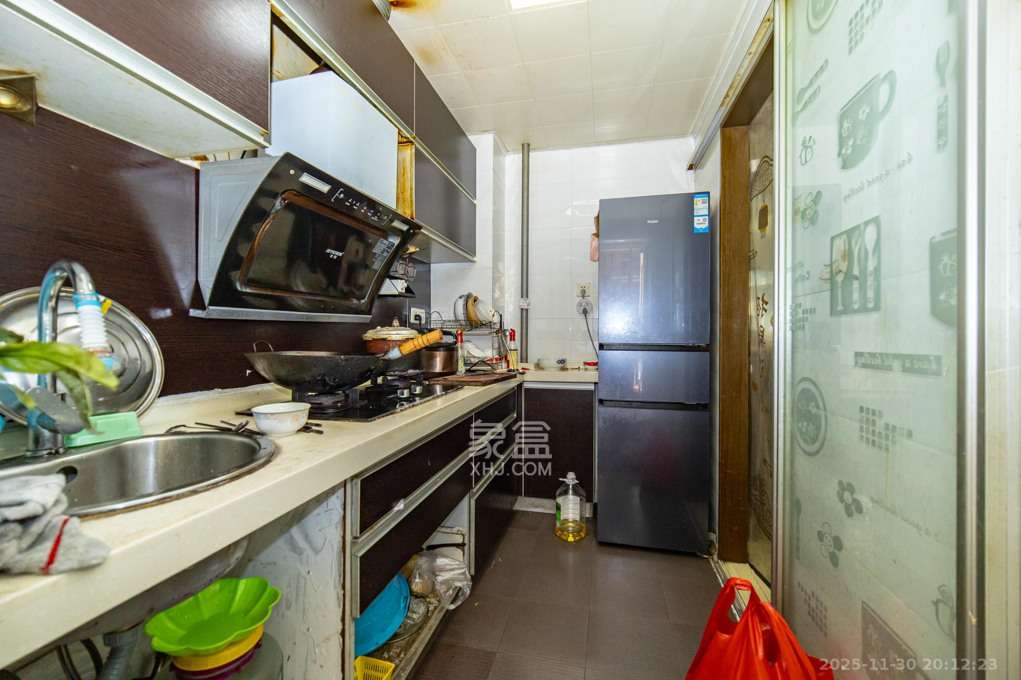 紫晶城 2室2厅1卫 41.8万 紫晶城 2室2厅1卫 41.8万厨房