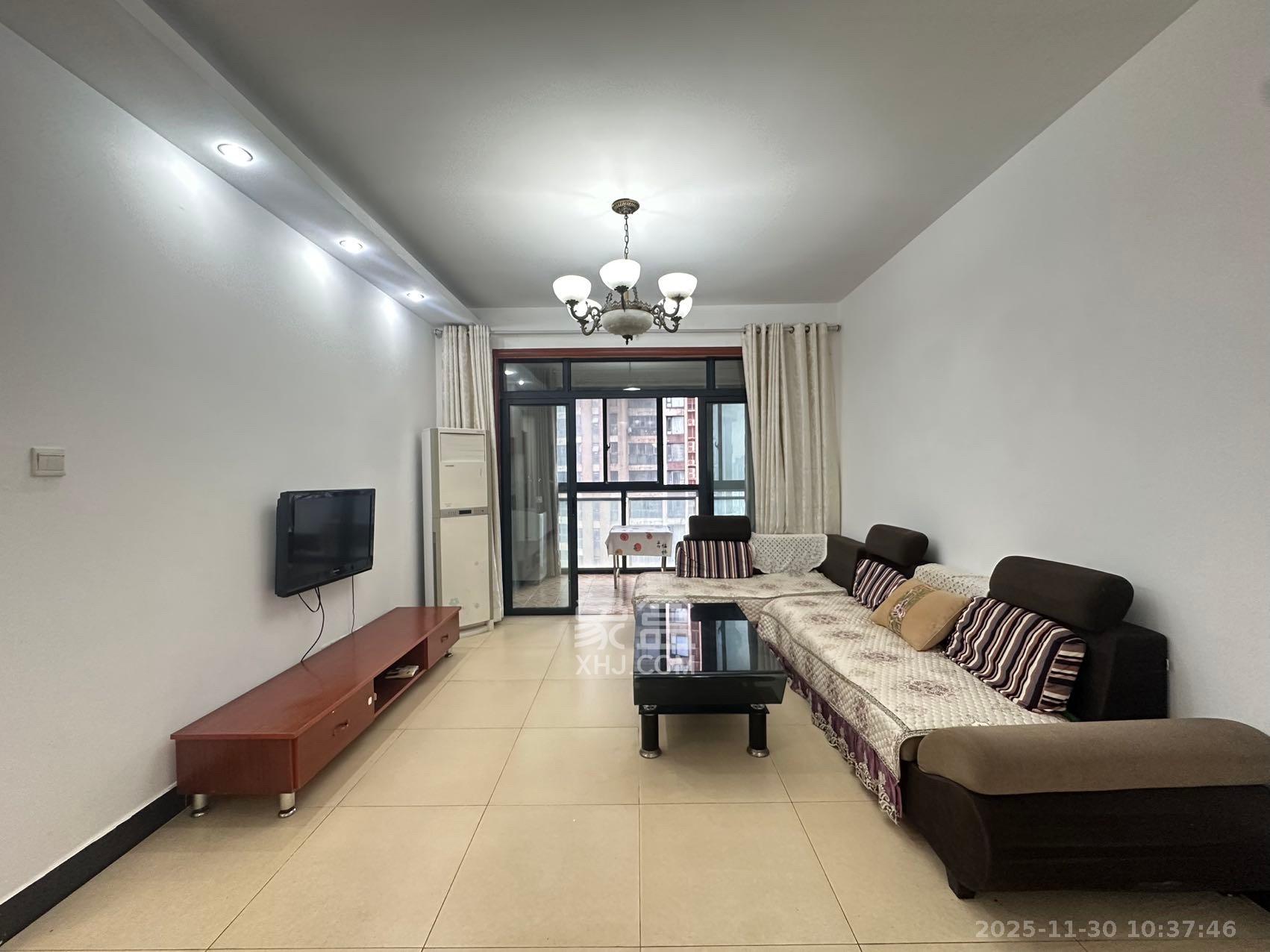 藏珑湖上国际花园  2室2厅1卫    2500.0元/月