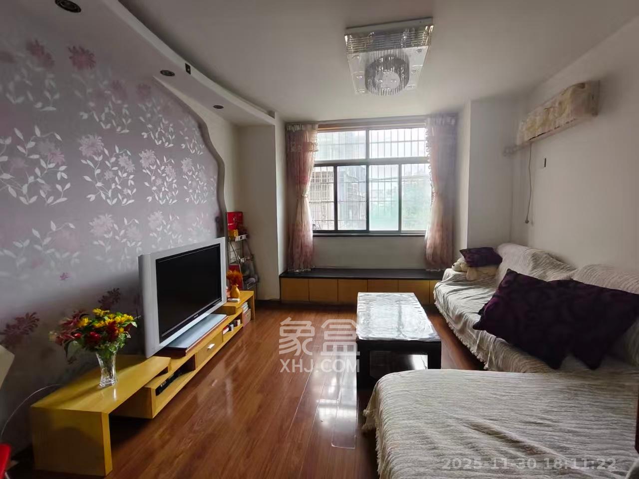 绿岛湖园 1室1厅1卫 850.0元/月 绿岛湖园 1室1厅1卫 850.0元/月室内图