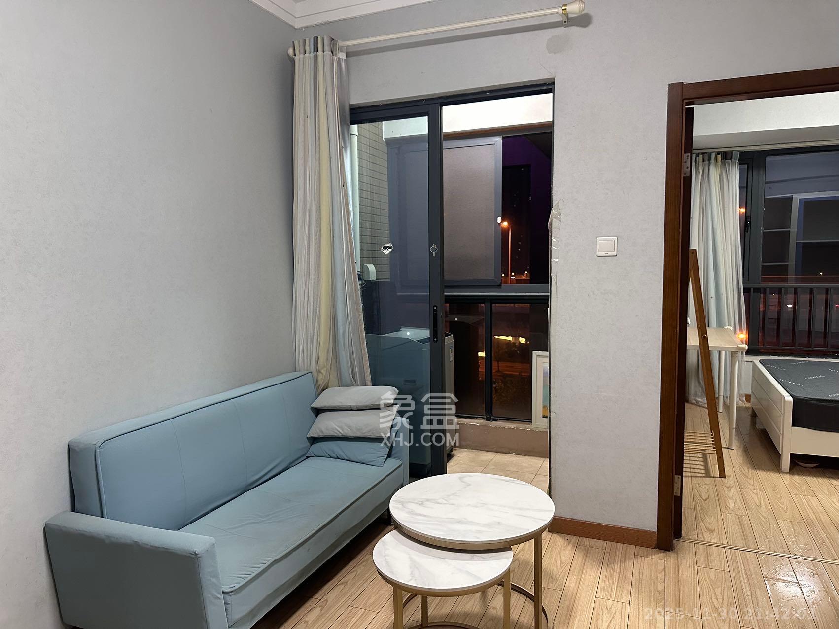 藏珑湖上国际花园 1室1厅1卫 1800.0元/月 藏珑湖上国际花园 1室1厅1卫 1800.0元/月室内图