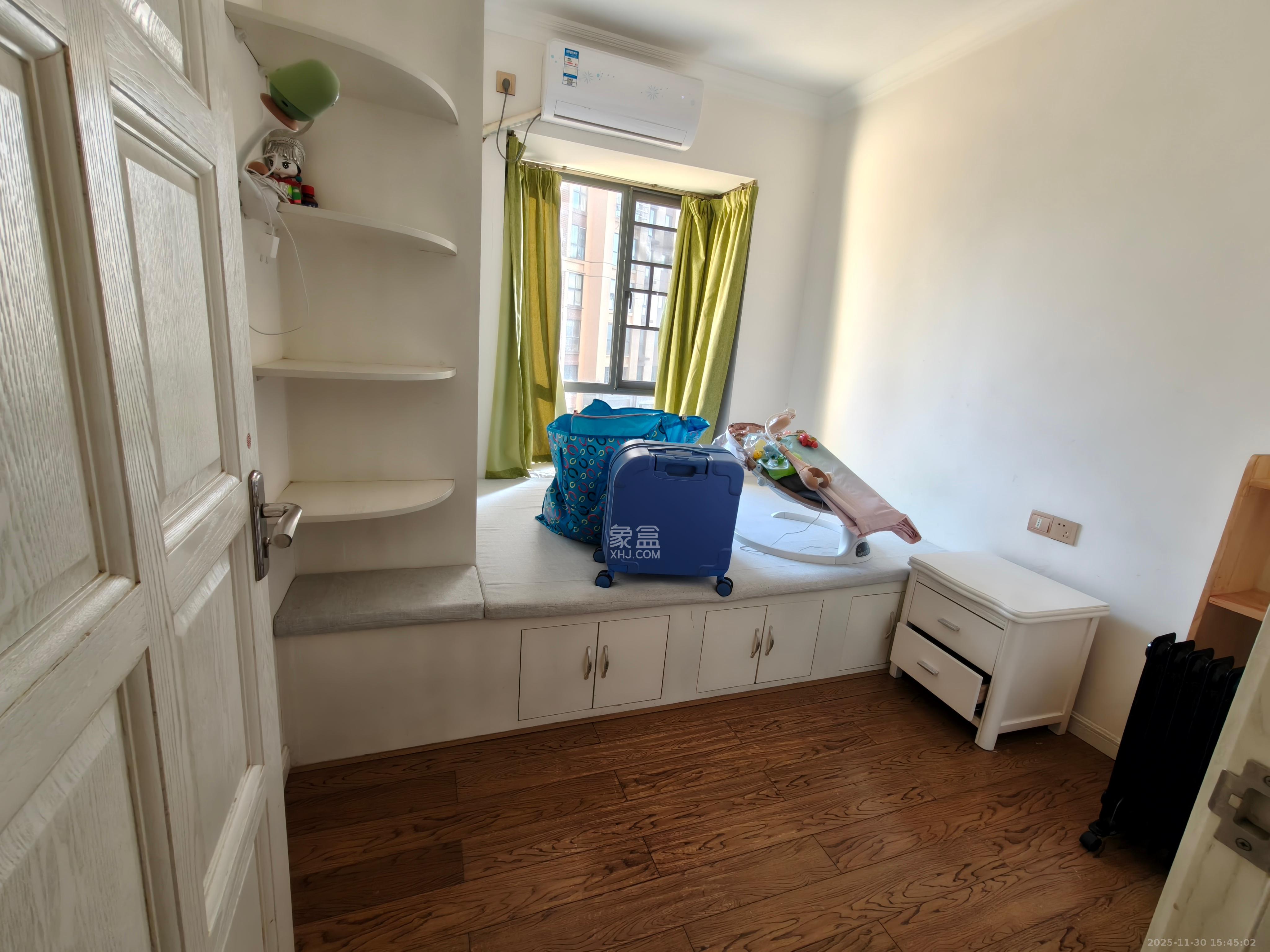 兰亭湾畔  3室2厅1卫    2500.0元/月室内图