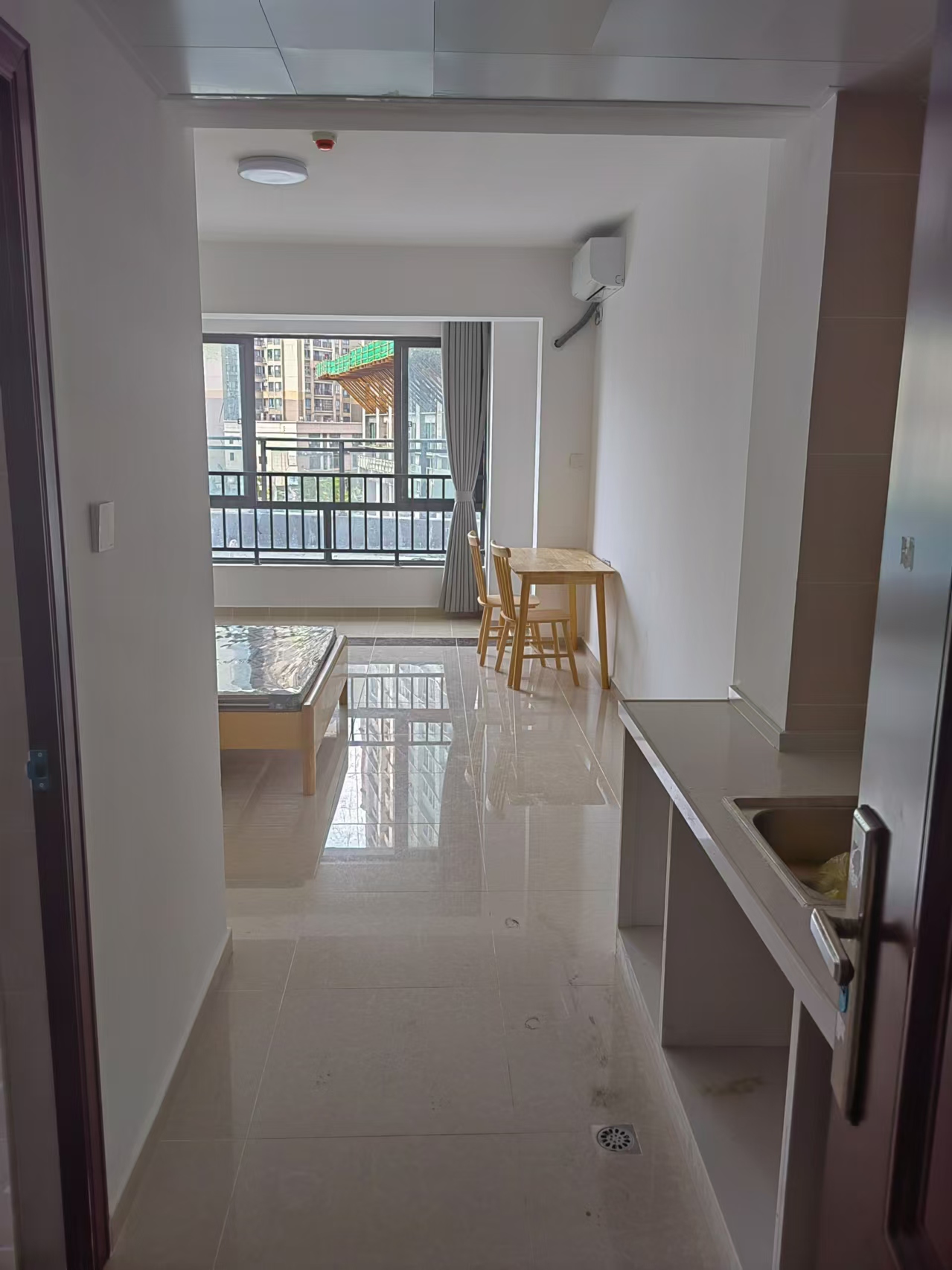 坡巷雅苑 1室0厅0卫 1650.0元/月 坡巷雅苑 1室0厅0卫 1650.0元/月室内图