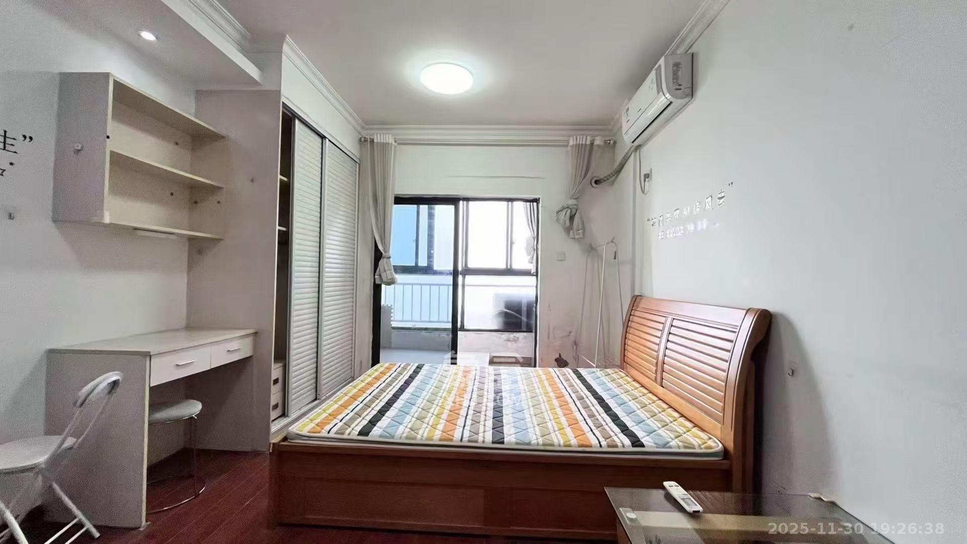 保利麓谷林语I区  1室1厅1卫    1200.0元/月室内图