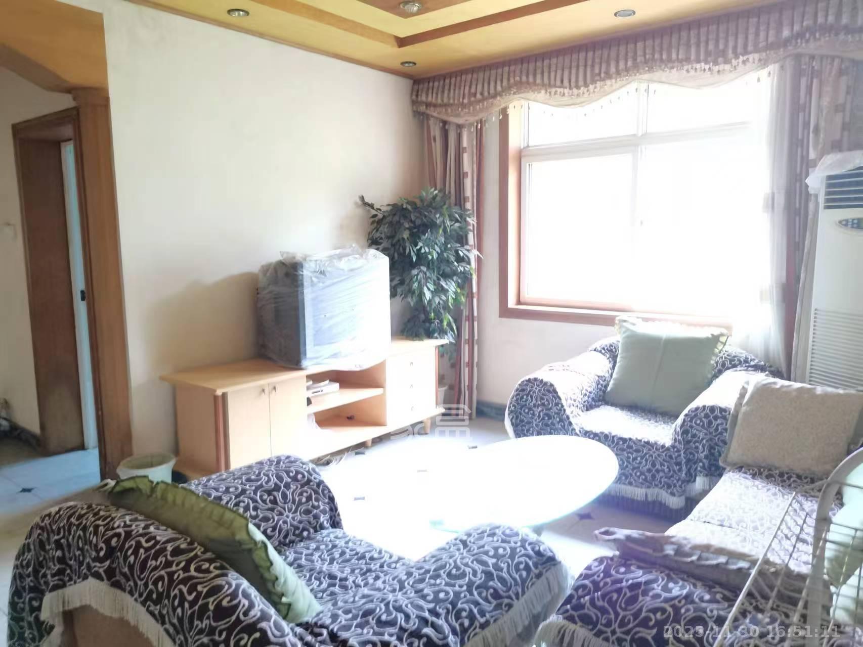 长沙紫金苑  3室2厅1卫    2300.0元/月