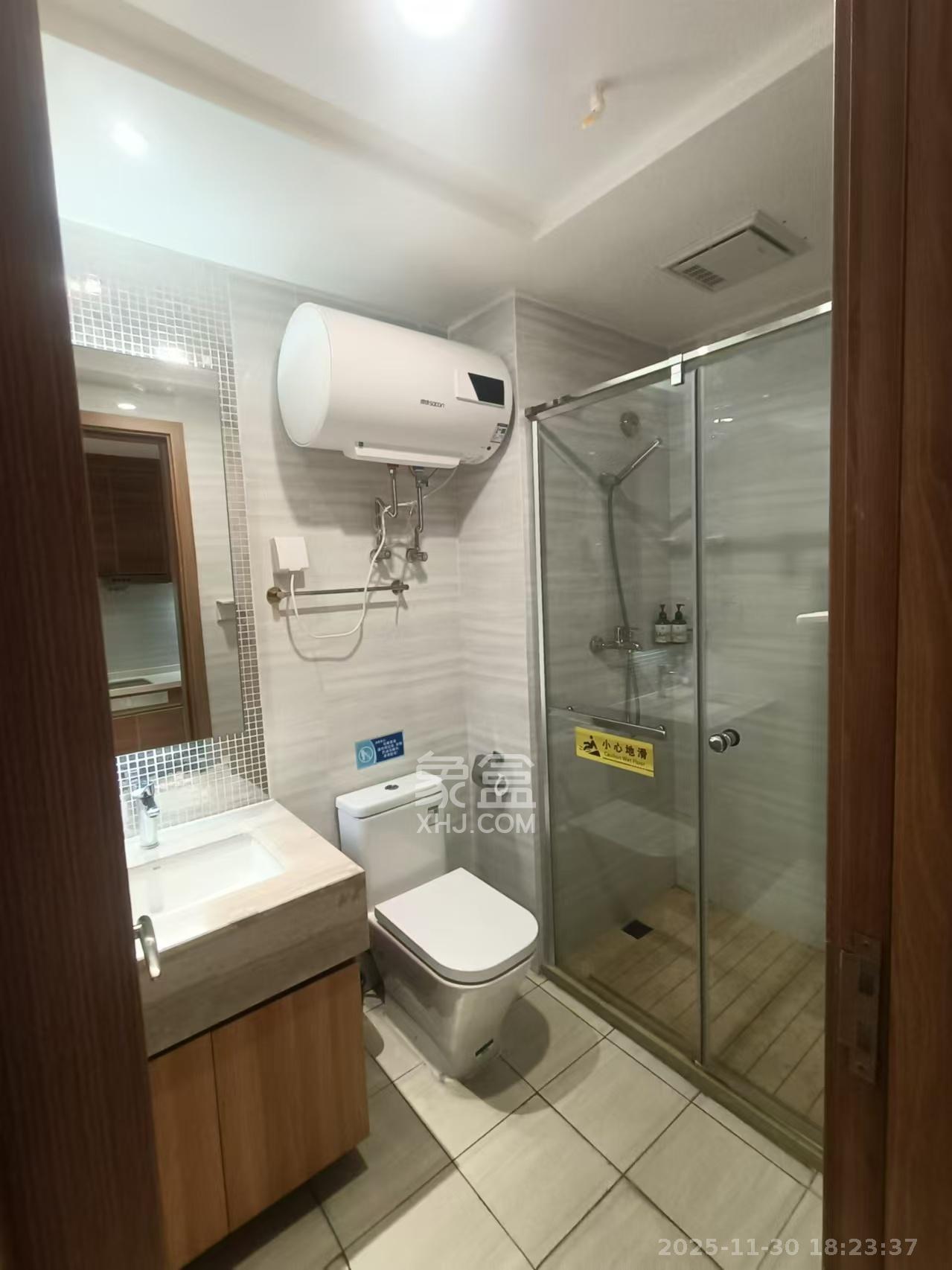 恒大金融广场  1室1厅1卫    1600.0元/月室内图