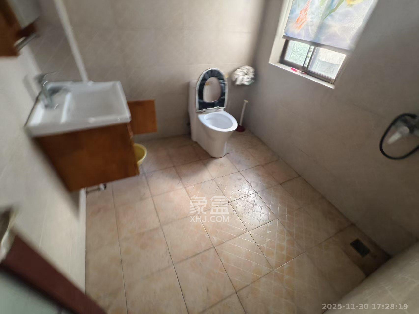 湘核佳苑  3室2厅1卫    2200.0元/月室内图