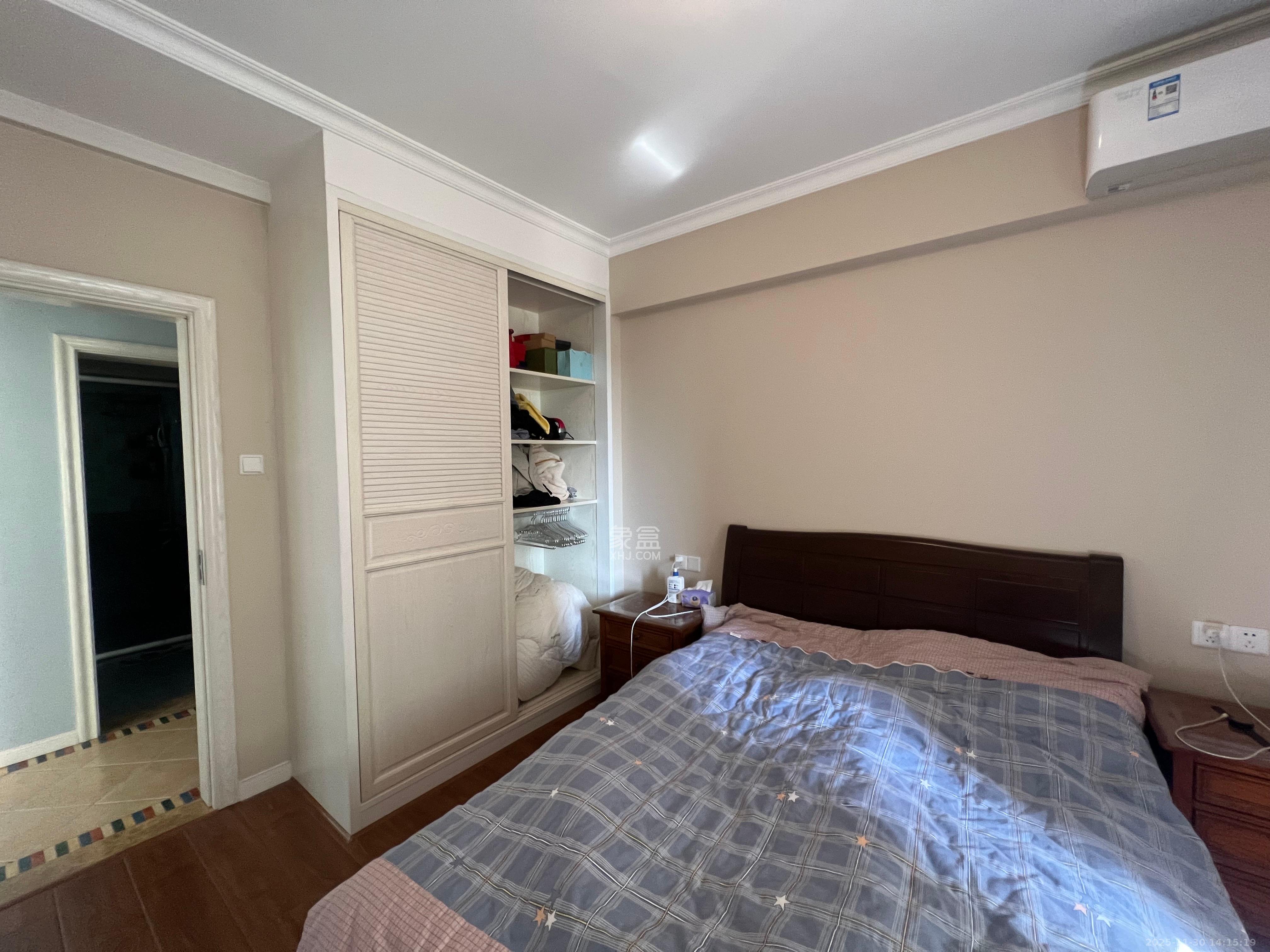 东方芙蓉 3室2厅2卫 3500.0元/月 东方芙蓉 3室2厅2卫 3500.0元/月室内图