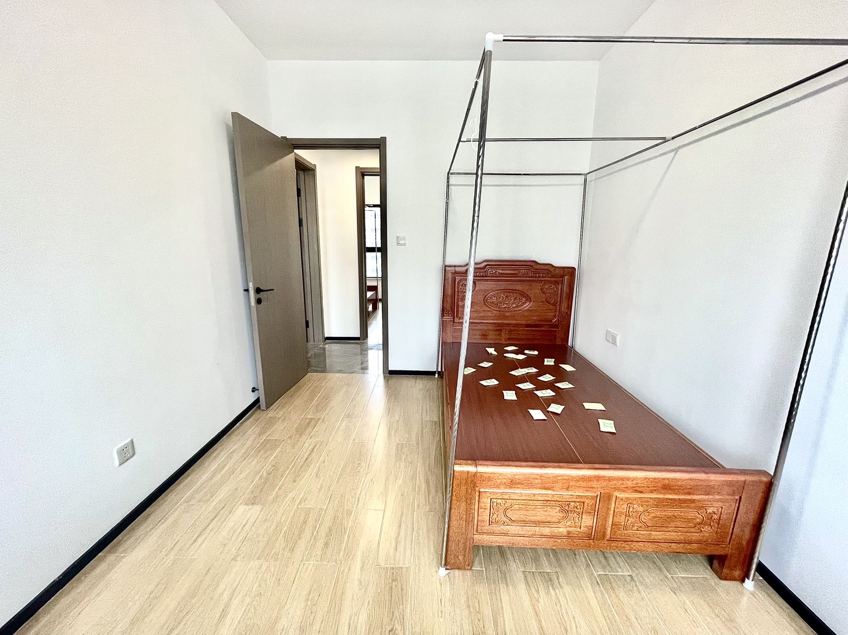 中海汇德里  3室2厅2卫    5000.0元/月室内图