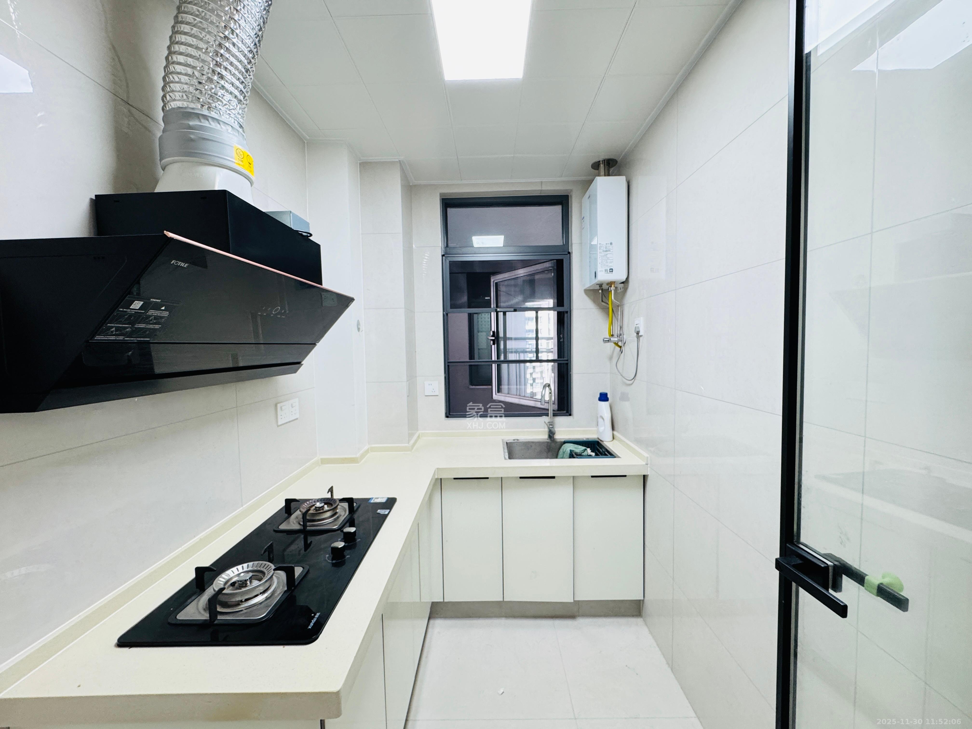 湖湘时代名邸公园壹号  2室2厅1卫    2400.0元/月室内图