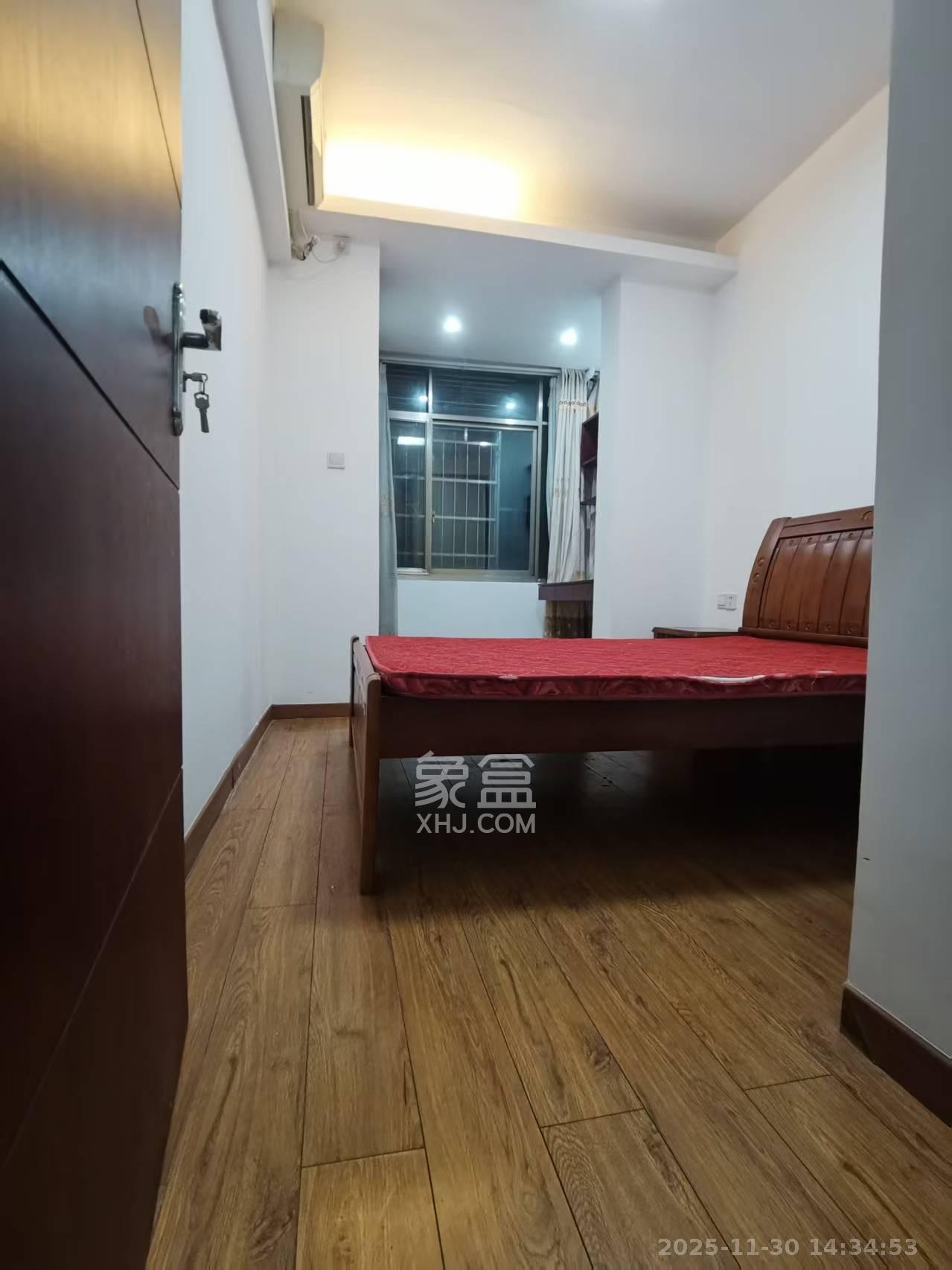 省少管所单位房 4室2厅2卫 2800.0元/月 省少管所单位房 4室2厅2卫 2800.0元/月室内图