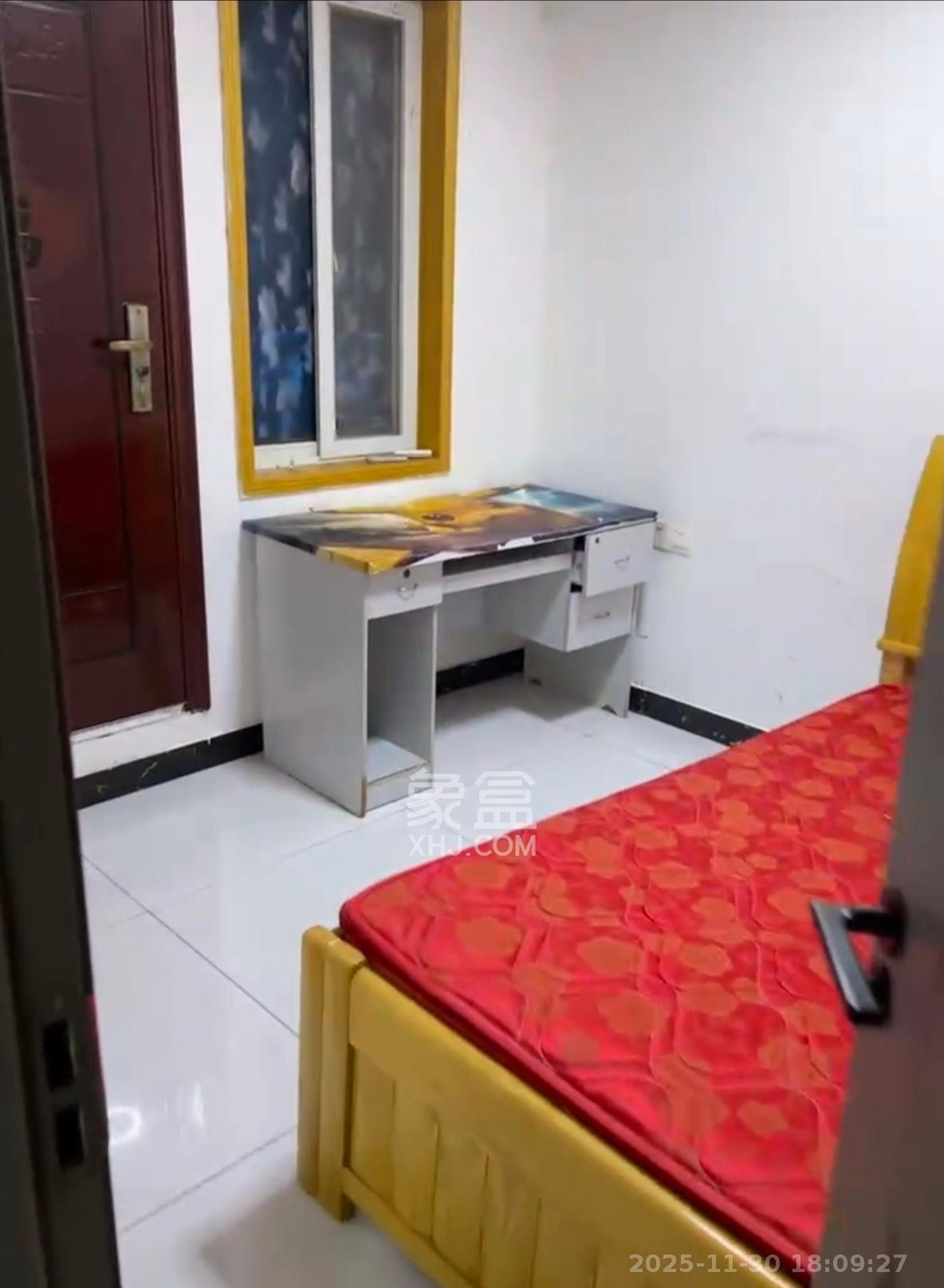 麓谷锦和园  2室2厅1卫    1800.0元/月室内图