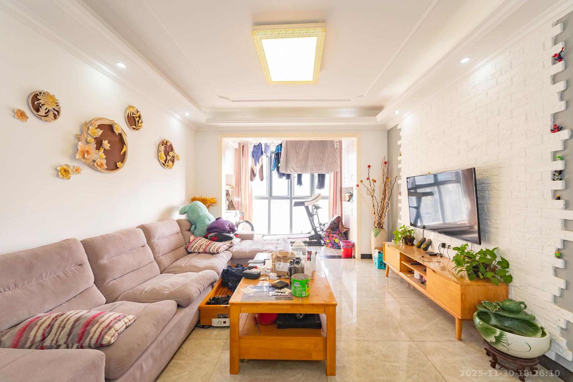 增辉凯旋帝景  2室2厅1卫    35.0万