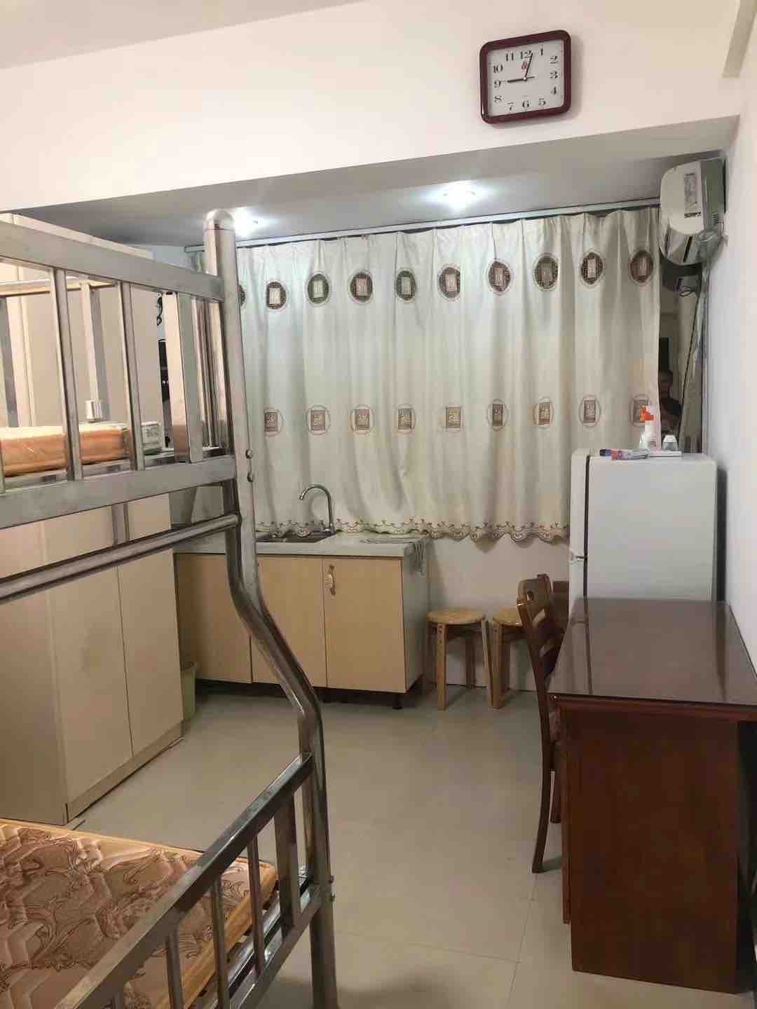 金都大厦(龙华路)  1室1厅1卫    1200.0元/月