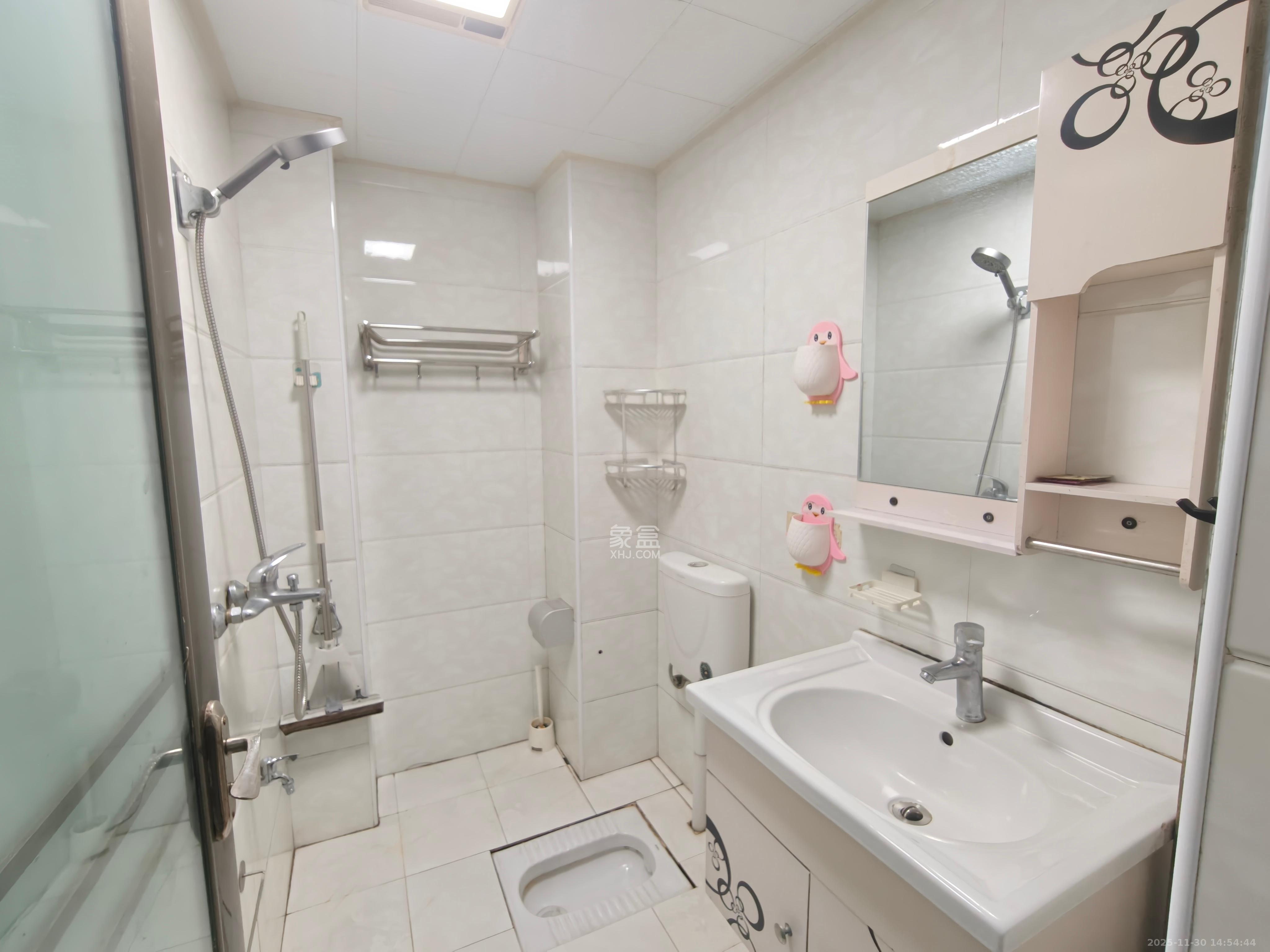 同鑫家园 1室1厅1卫 1400.0元/月 同鑫家园 1室1厅1卫 1400.0元/月室内图