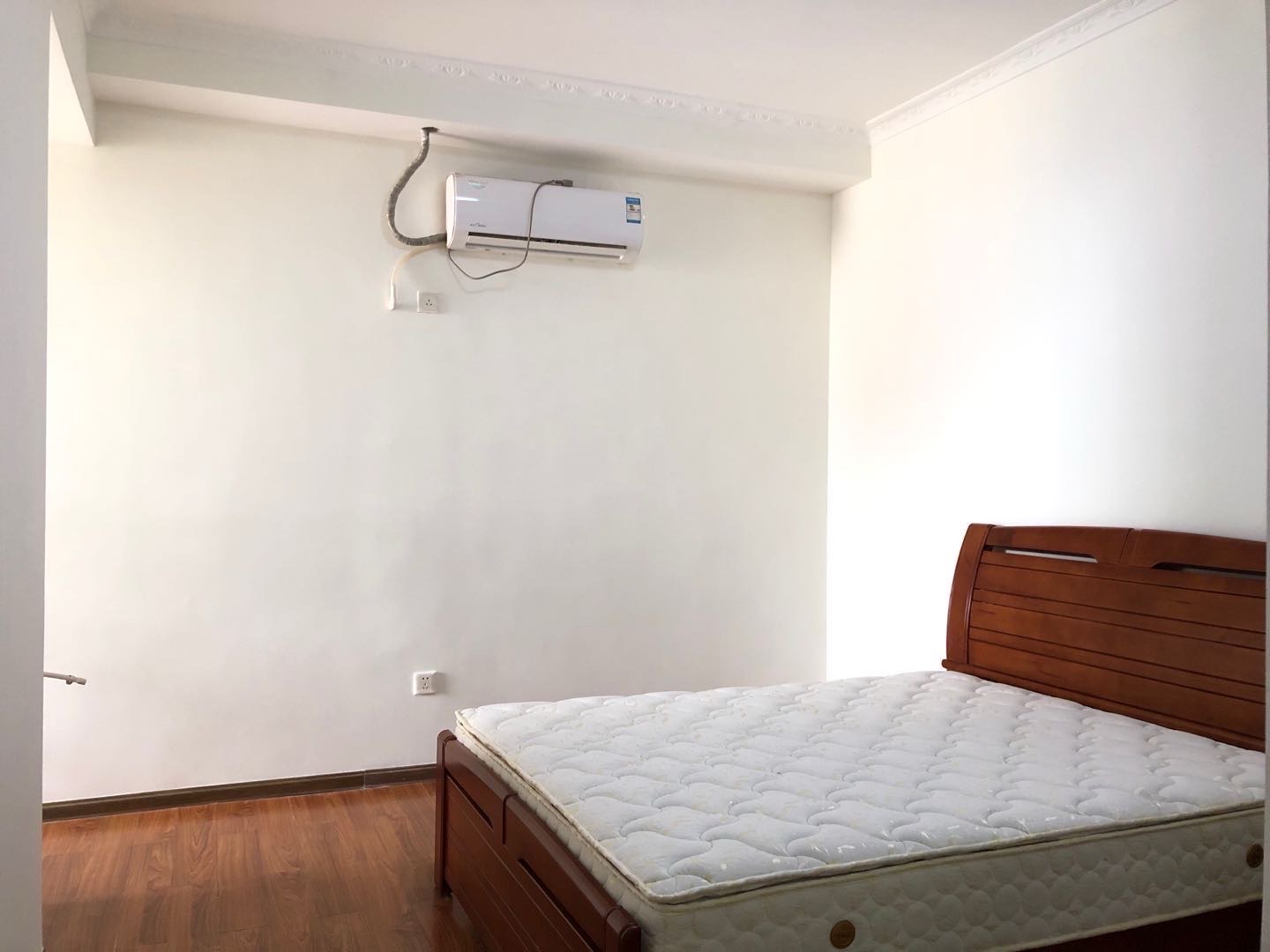 华亿明珠 3室2厅2卫 2000.0元/月 华亿明珠 3室2厅2卫 2000.0元/月室内图