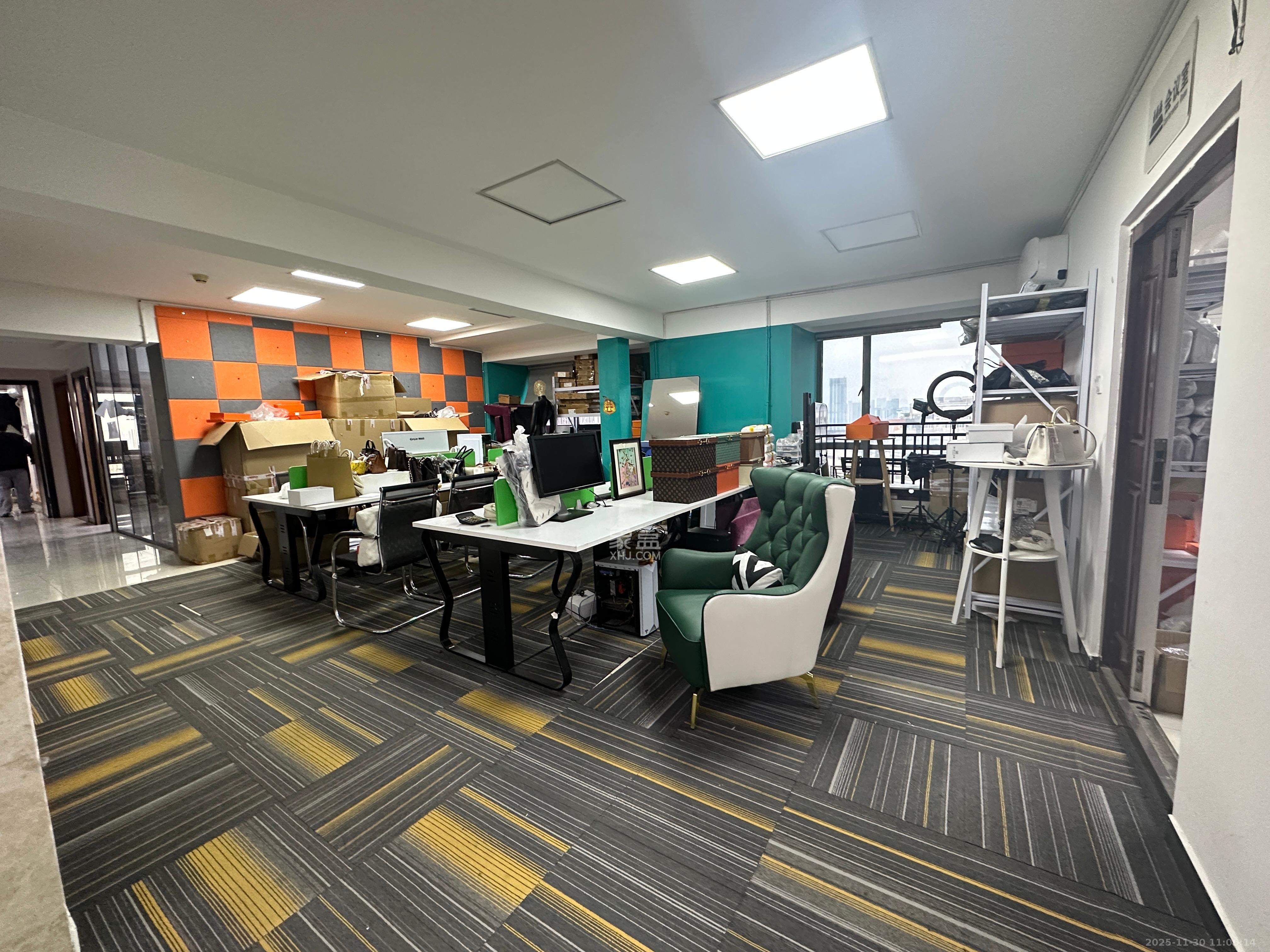 西子一间  5室1厅1卫    10800.0元/月室内图